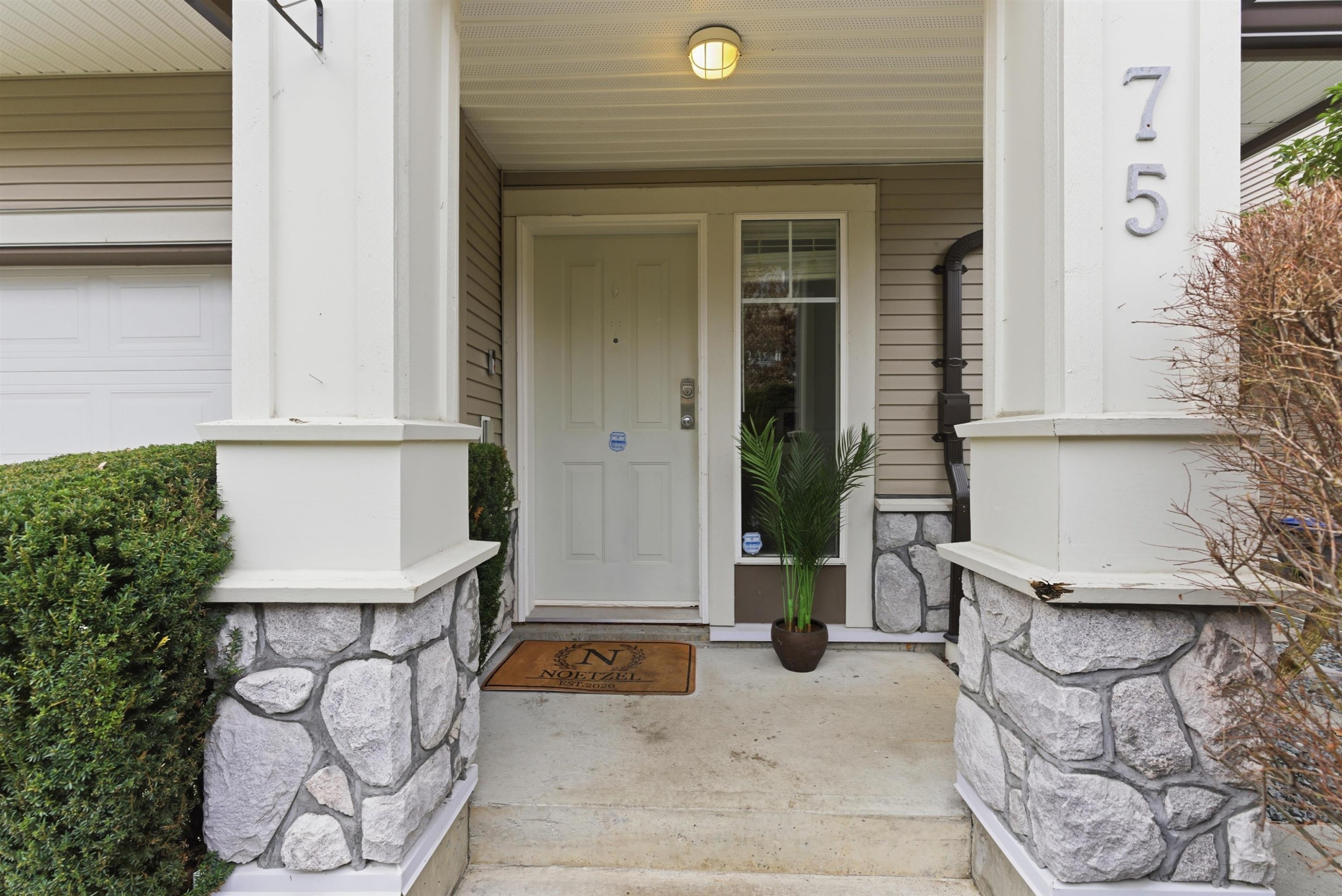 75-18221 68 Avenue, Surrey, BC