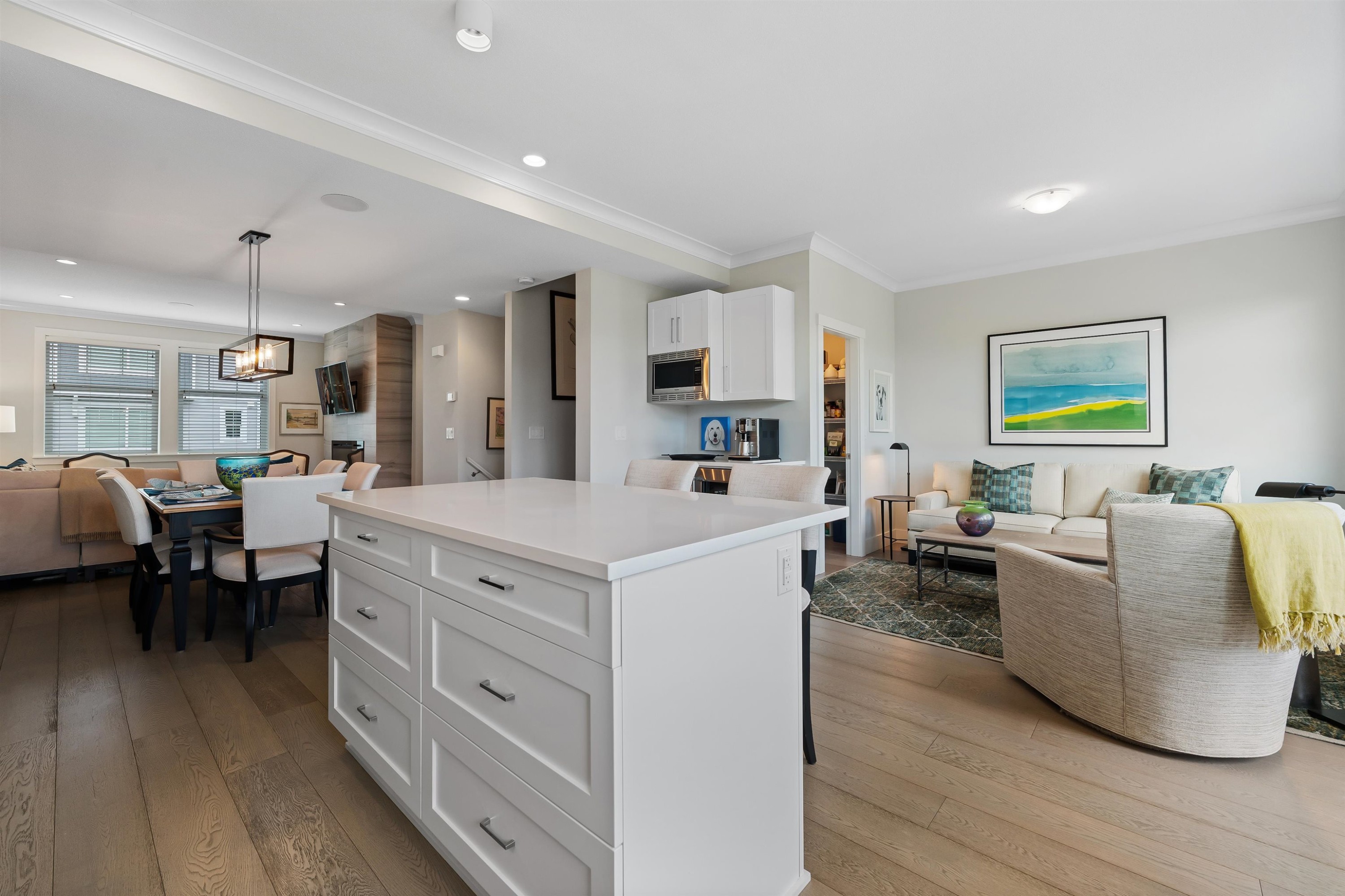 15-15717 Mountain View Drive, Surrey, BC