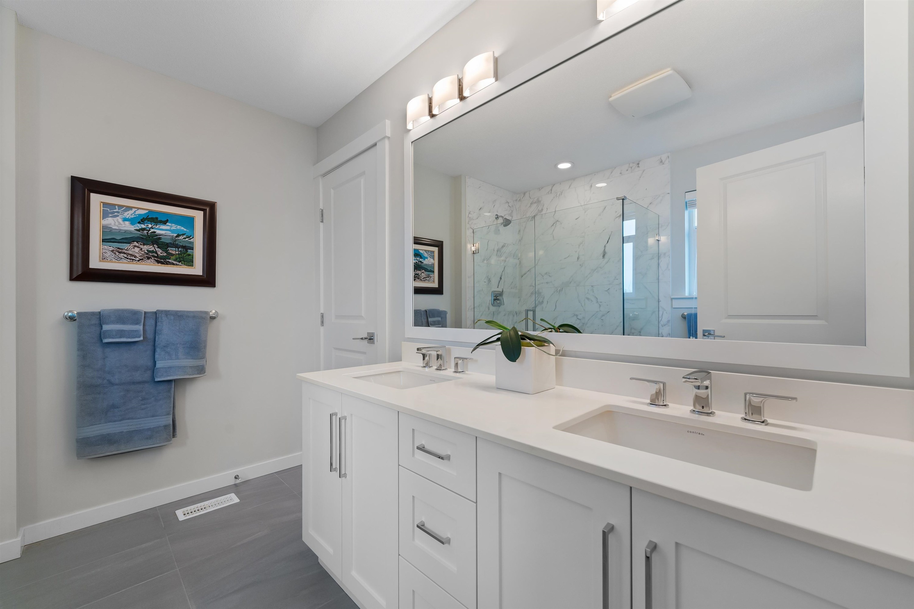 15-15717 Mountain View Drive, Surrey, BC