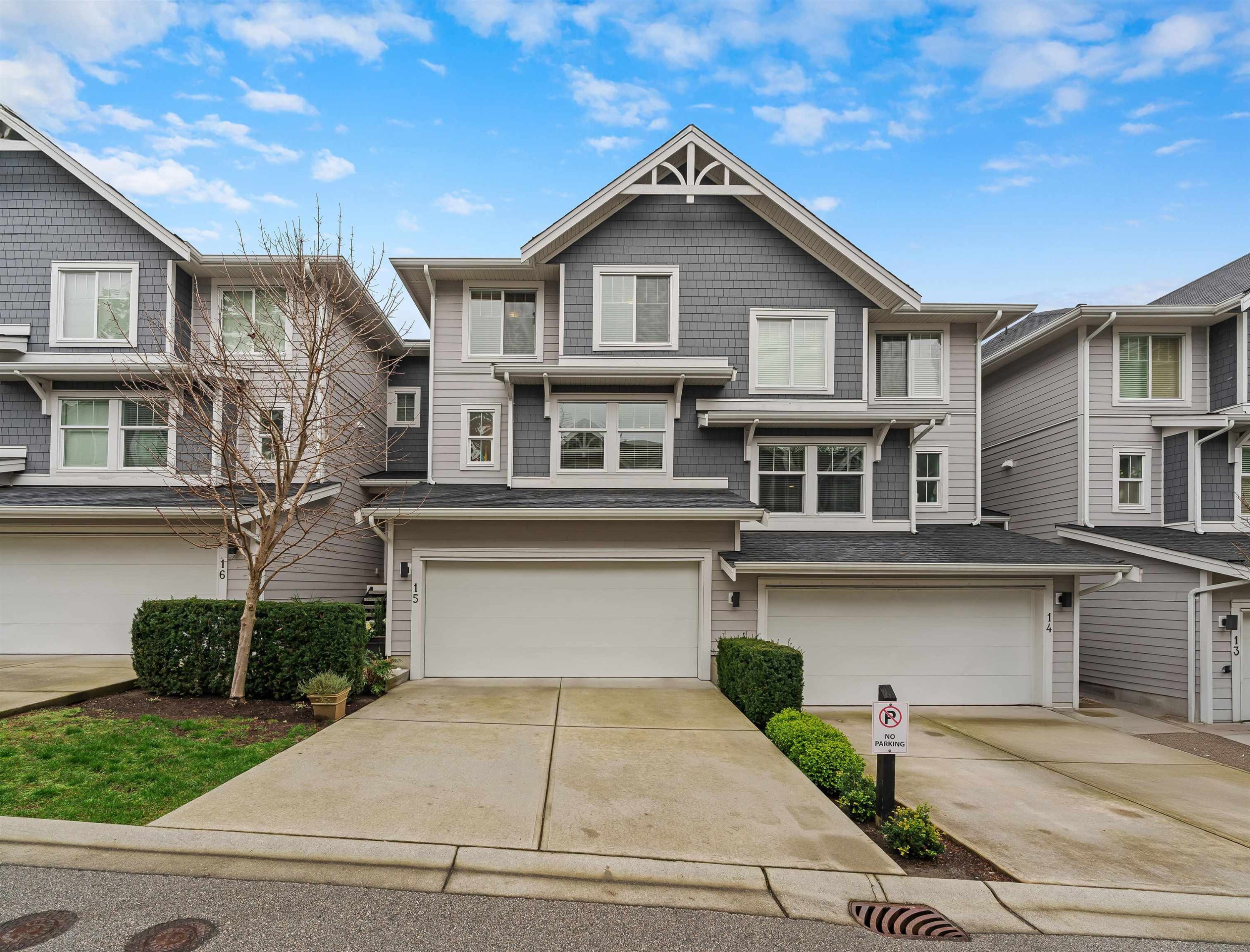 15-15717 Mountain View Drive, Surrey, BC