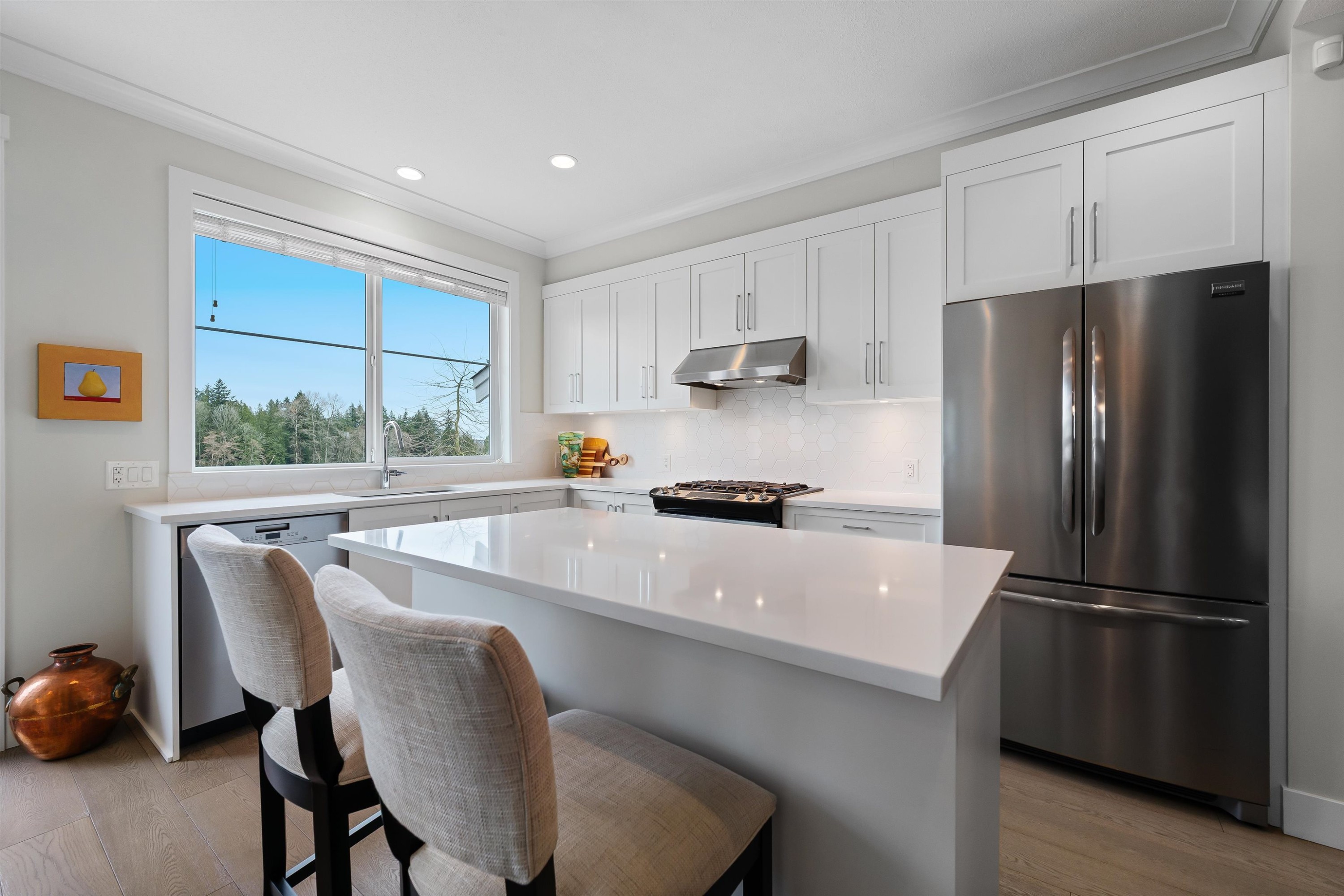 15-15717 Mountain View Drive, Surrey, BC