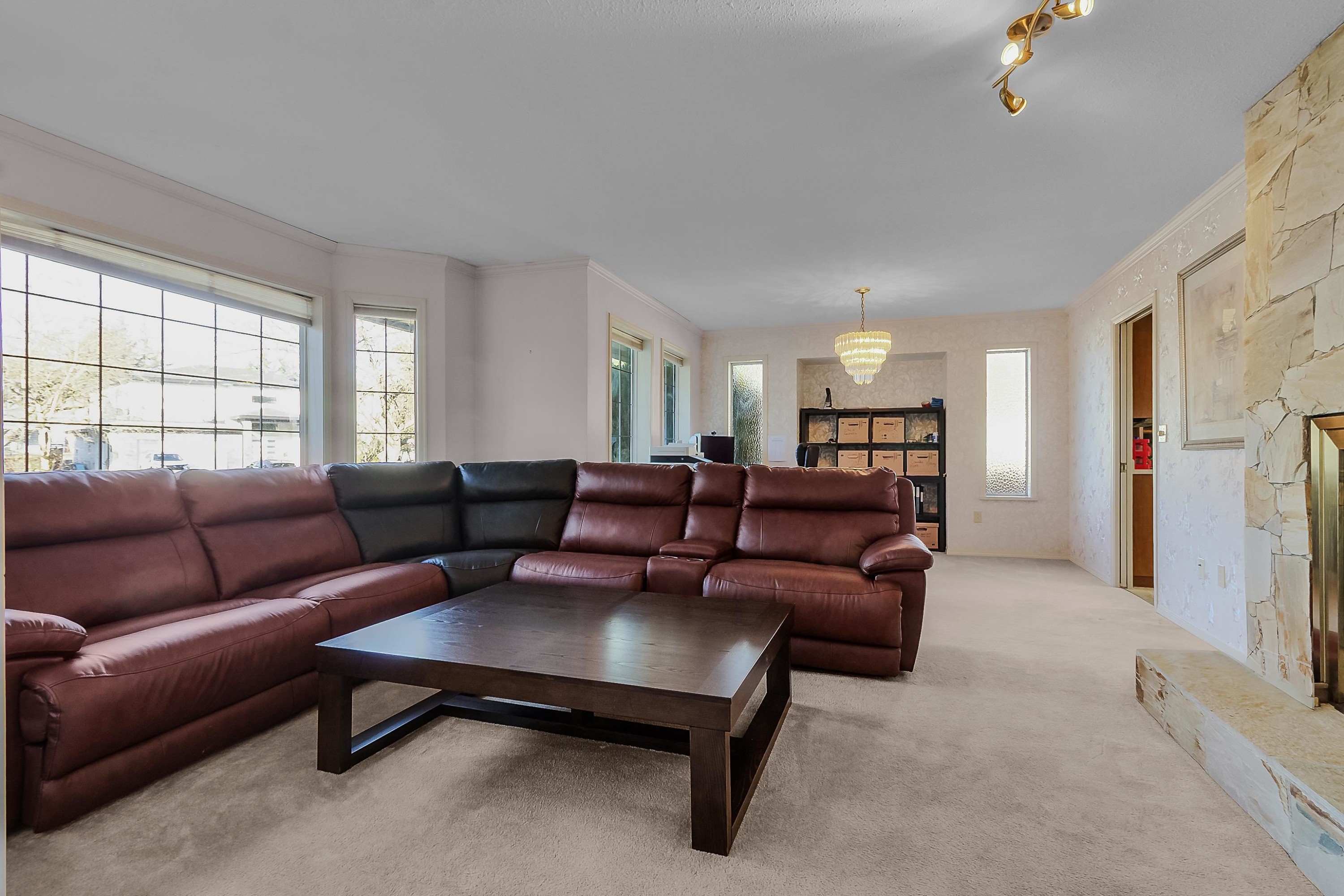 15436 94 Avenue, Surrey, BC