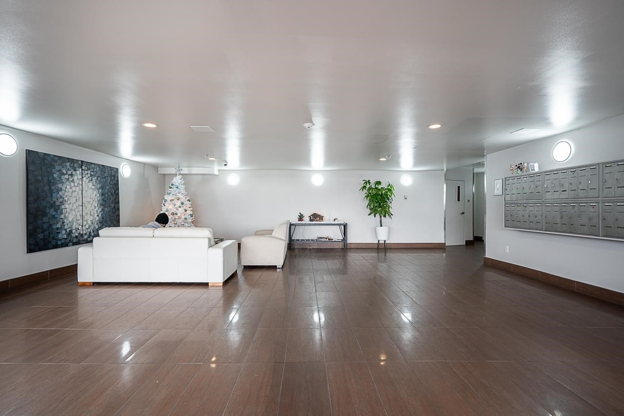 209-15233 Pacific Avenue, White Rock, BC