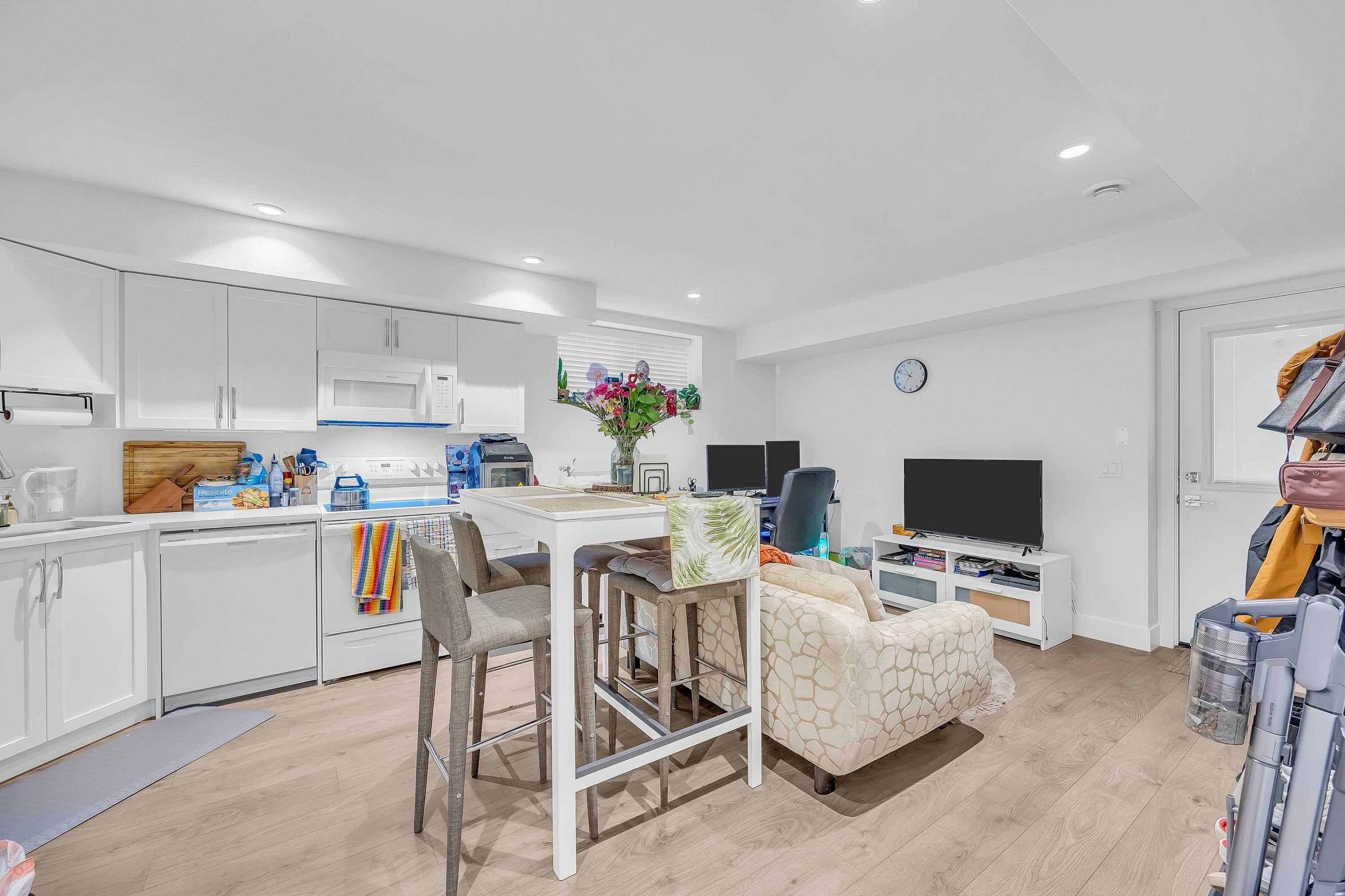 16549 21 Avenue, Surrey, BC