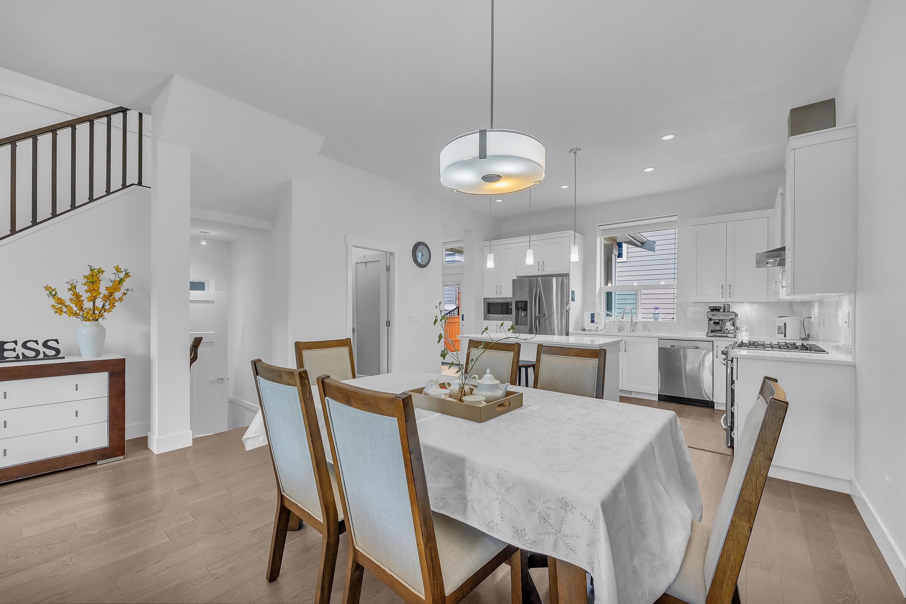 16549 21 Avenue, Surrey, BC