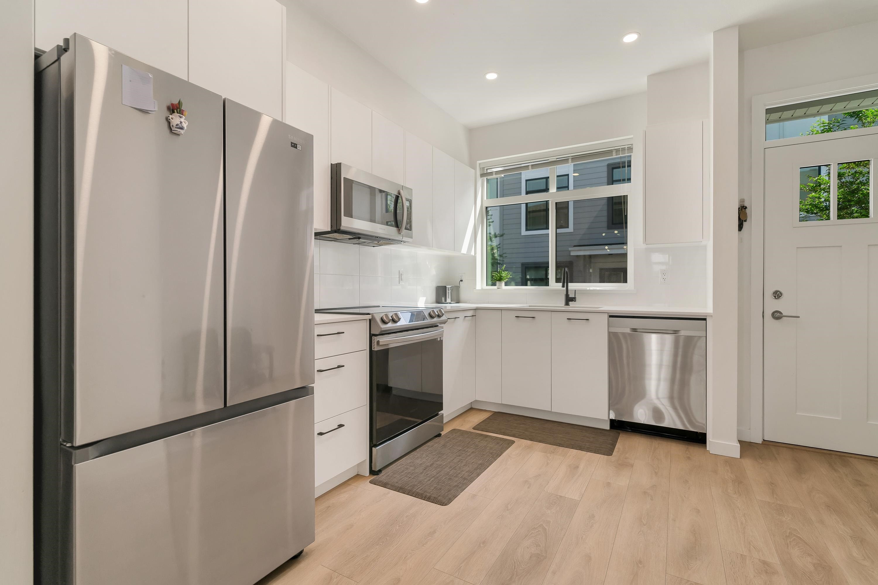 99-15235 Sitka Drive, Surrey, BC