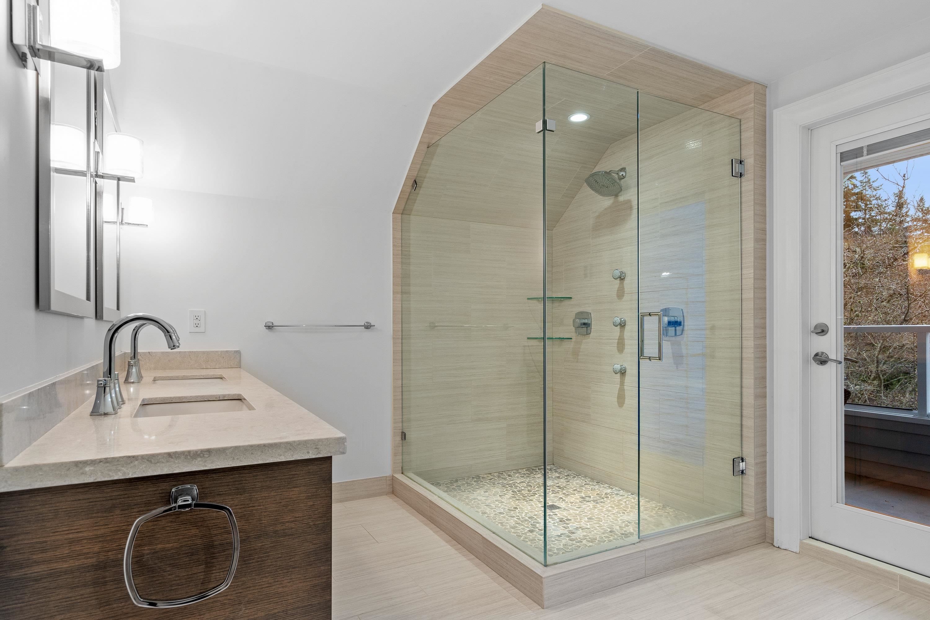 1669 133A Street, Surrey, BC