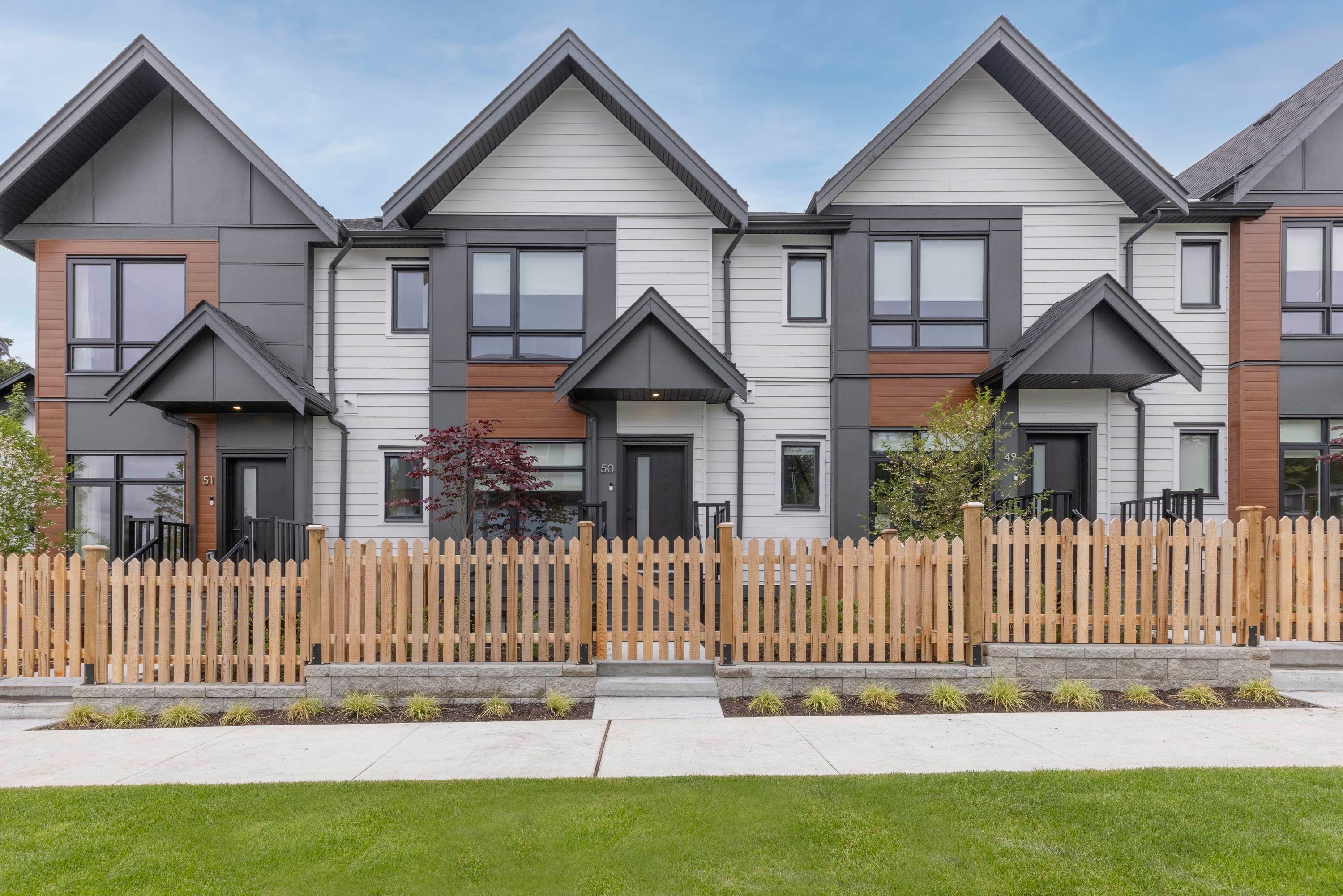 4-1959 165A Street, Surrey, BC