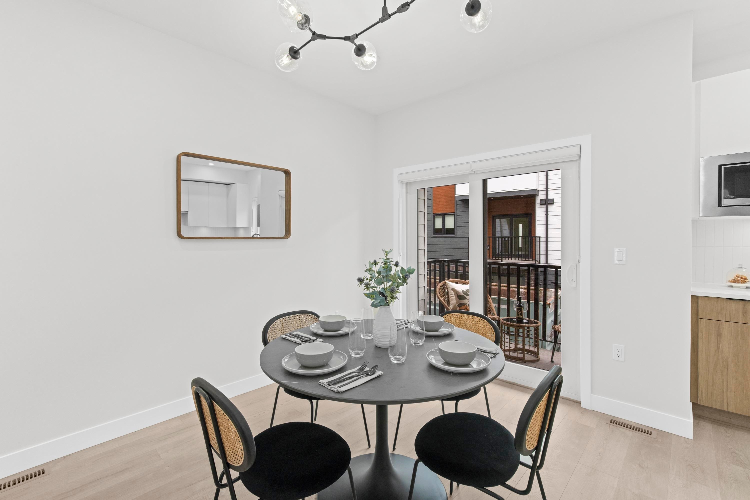 4-1959 165A Street, Surrey, BC