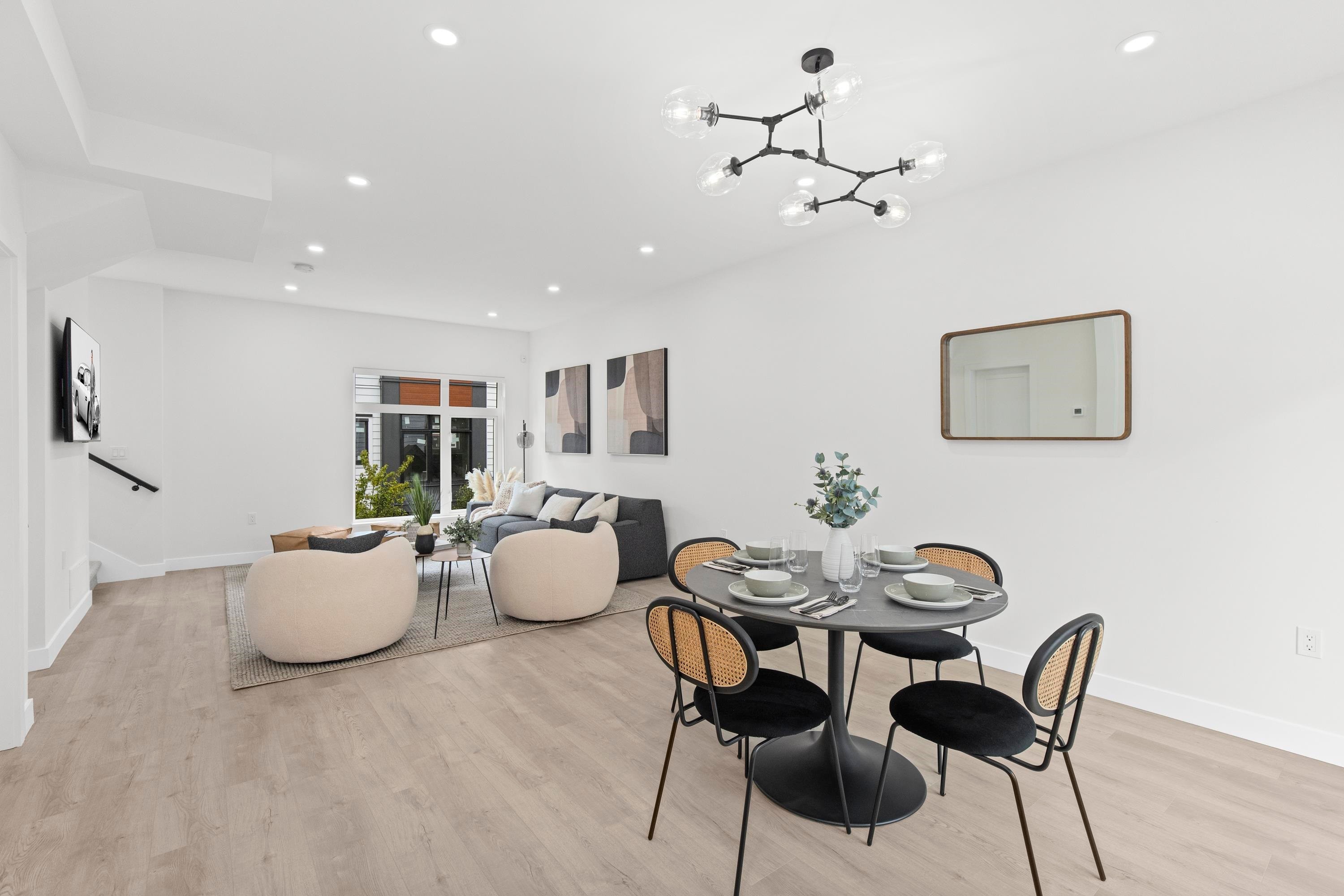 4-1959 165A Street, Surrey, BC