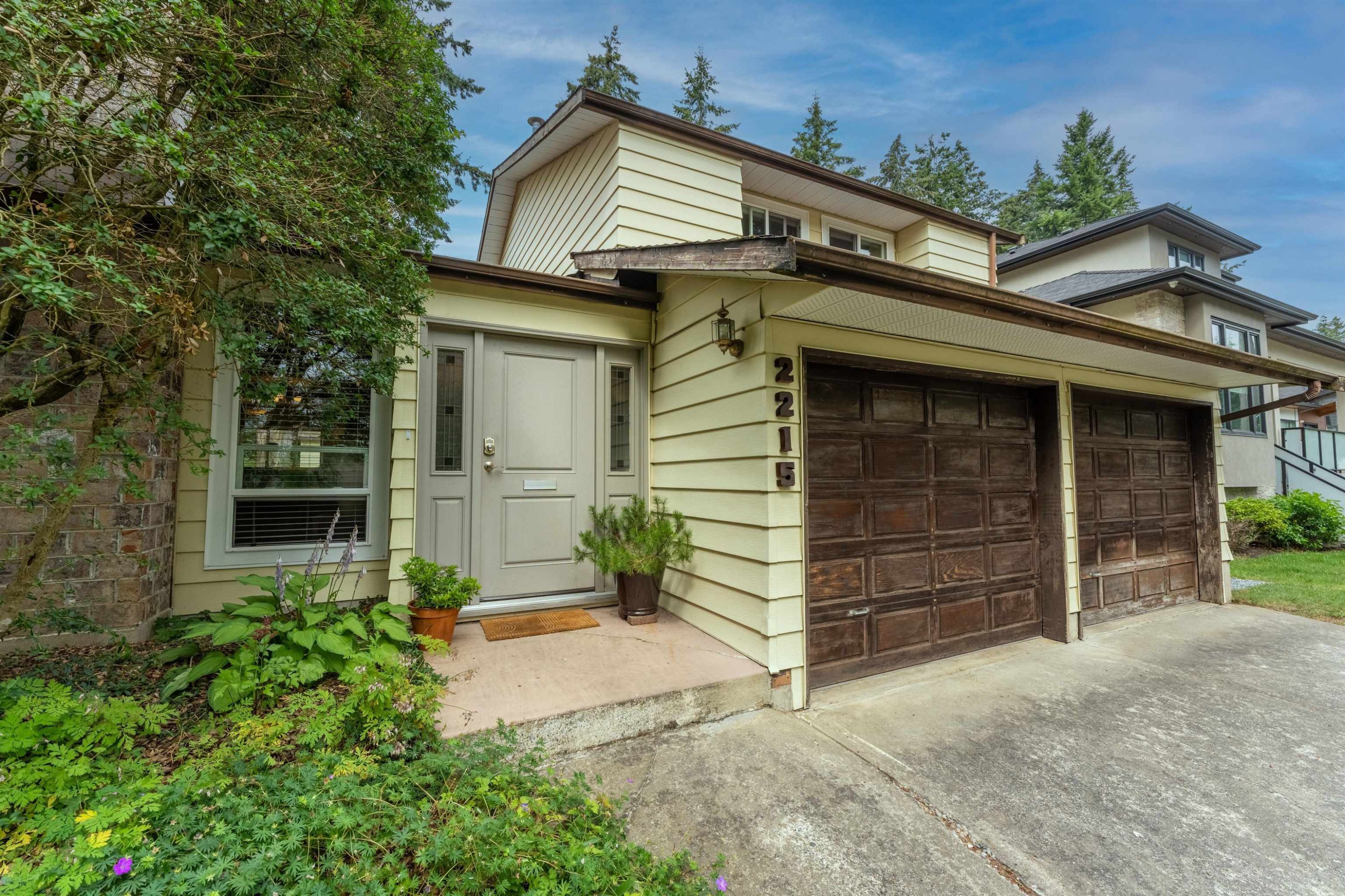 2215 153A Street, Surrey, BC