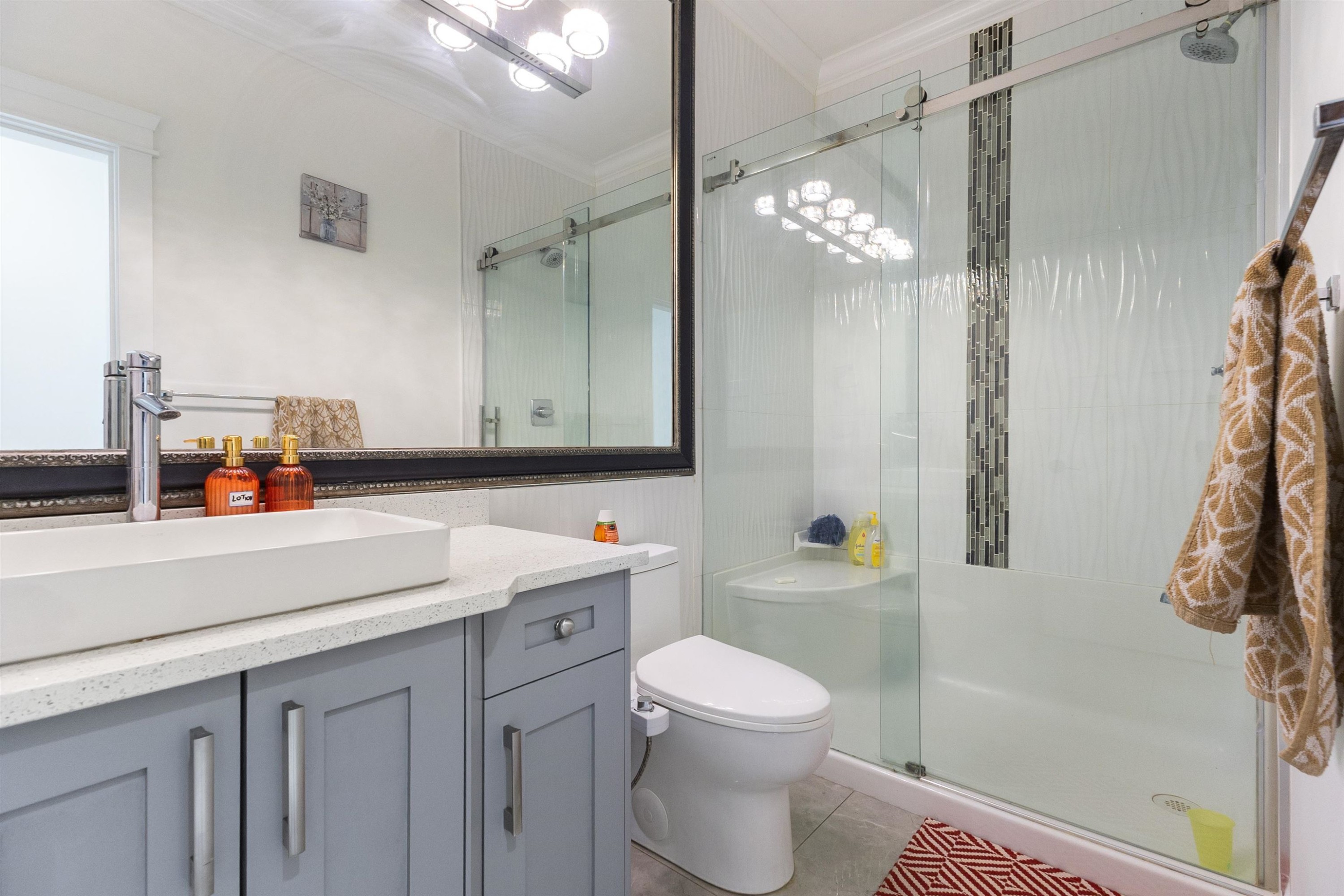 2018 Vinewood Street, Abbotsford, BC