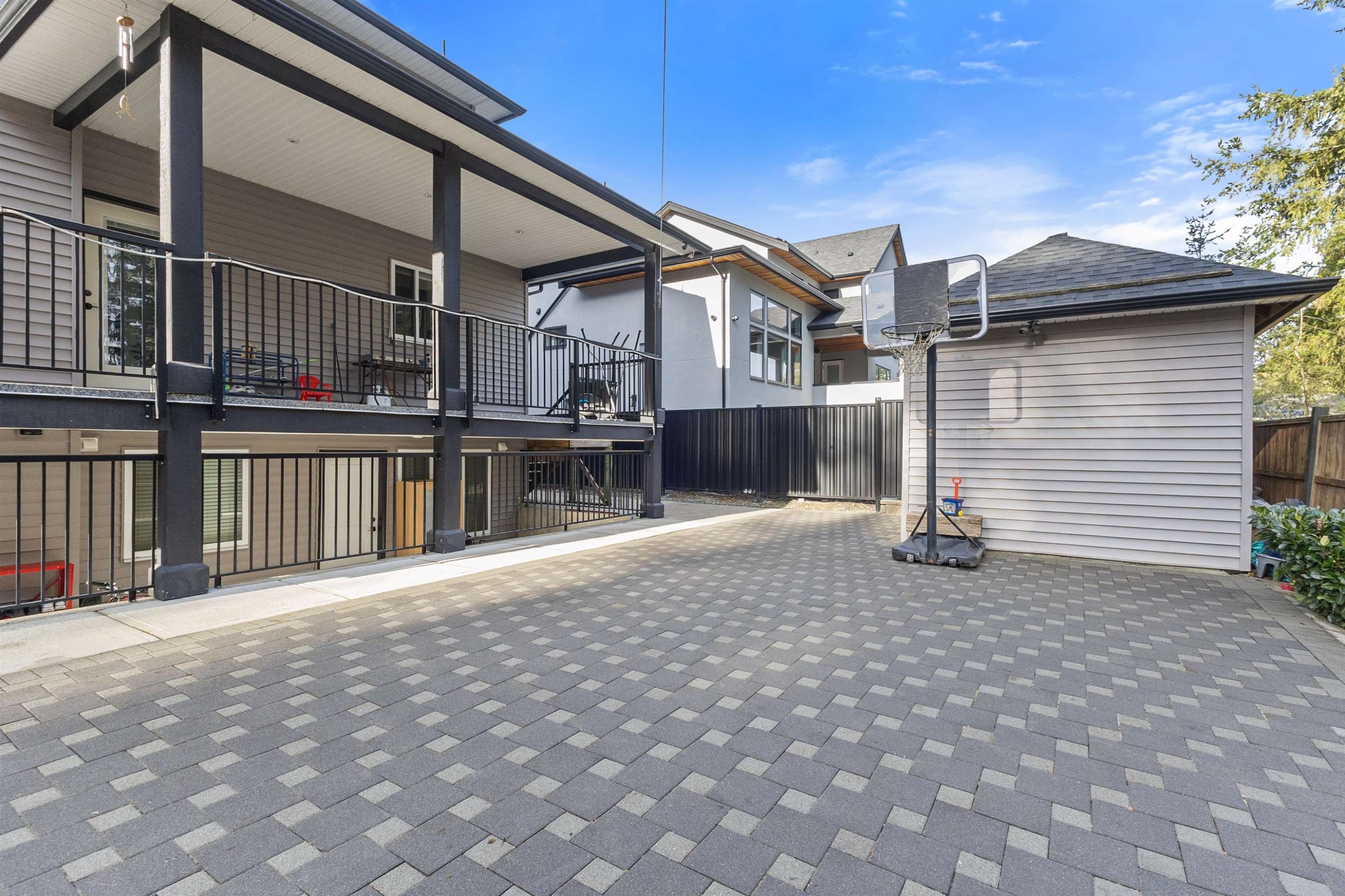 2018 Vinewood Street, Abbotsford, BC