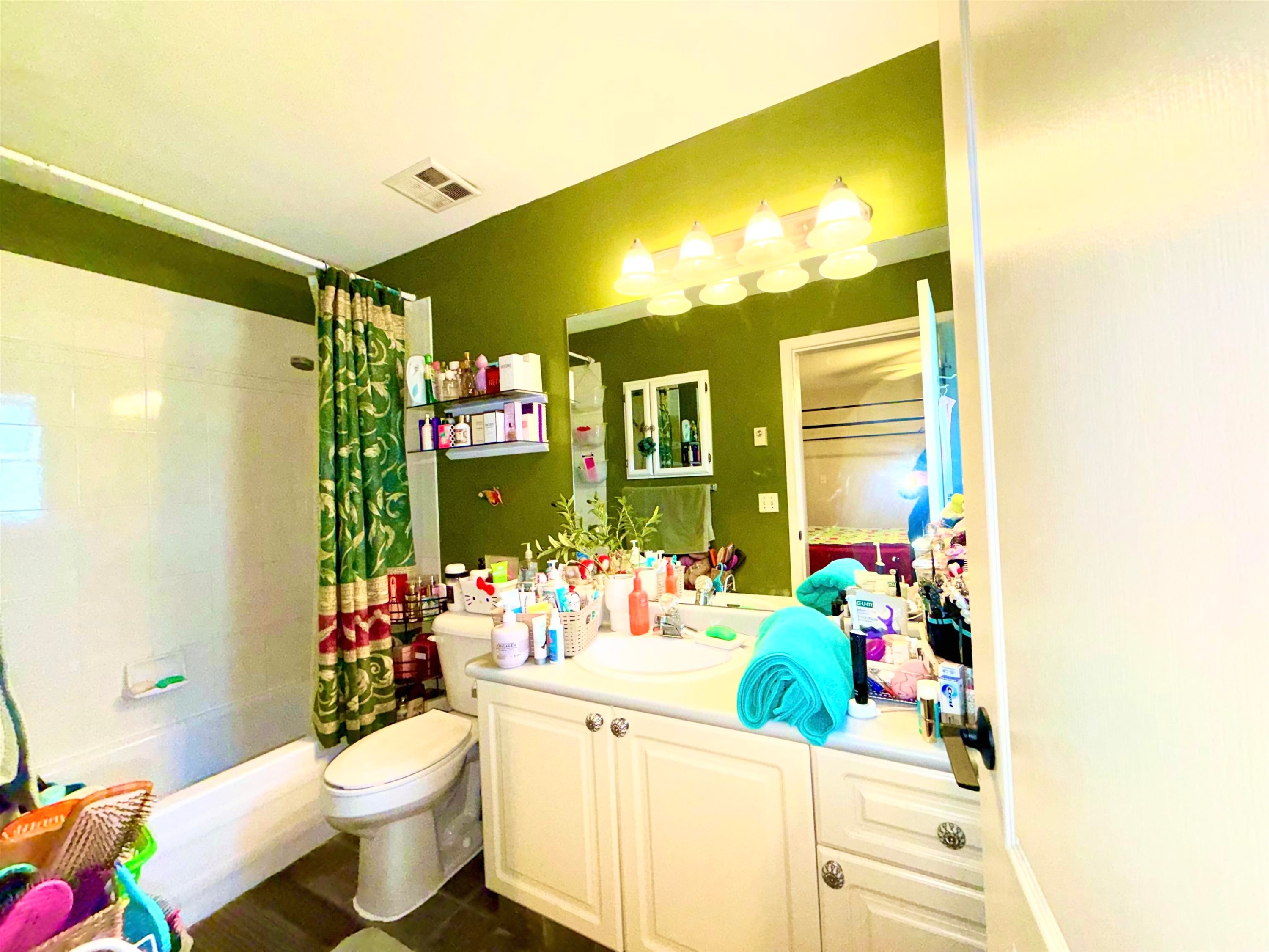 212-9310 King George Highway, Surrey, BC