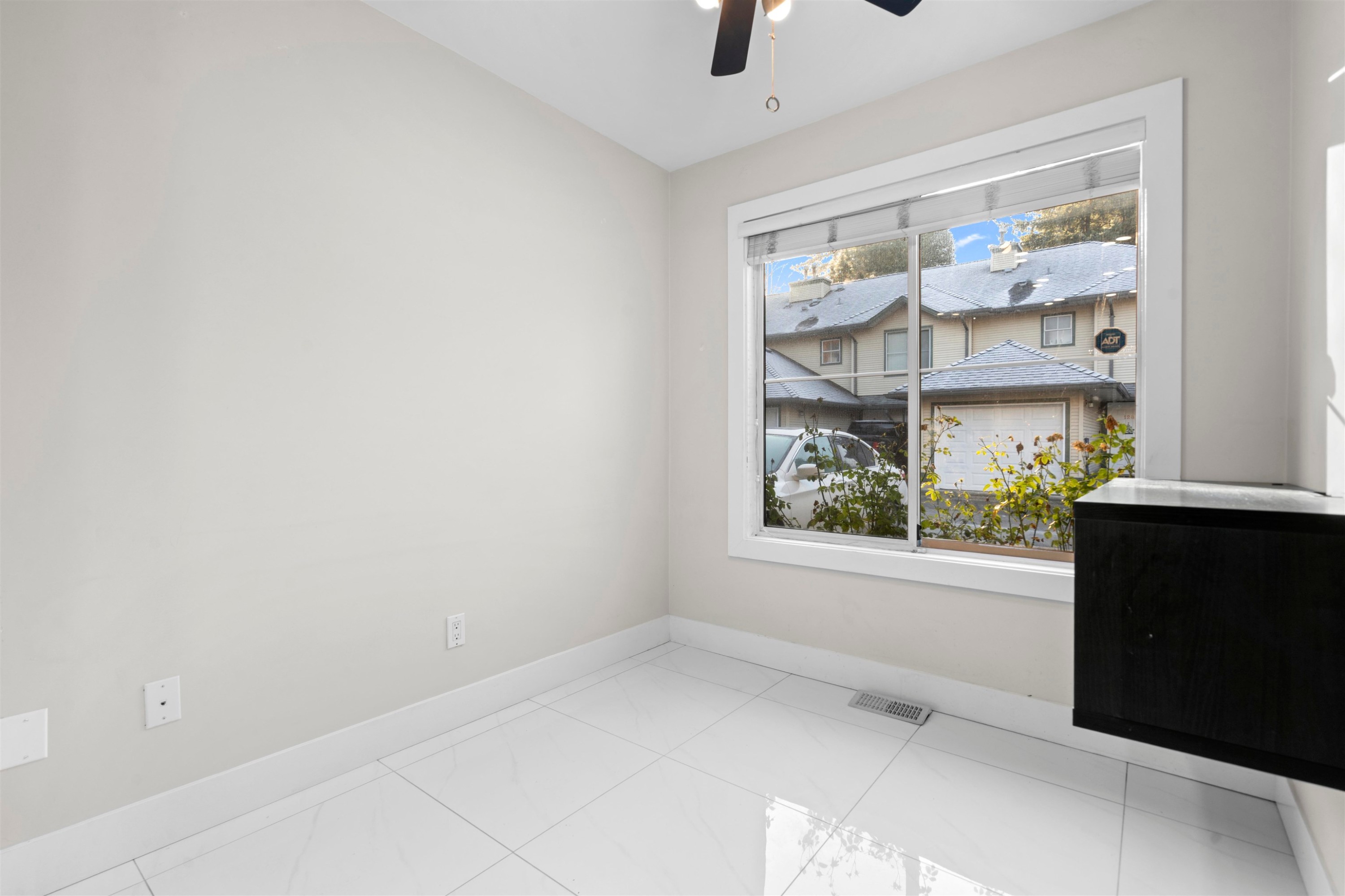 125-8655 King George Boulevard, Surrey, BC