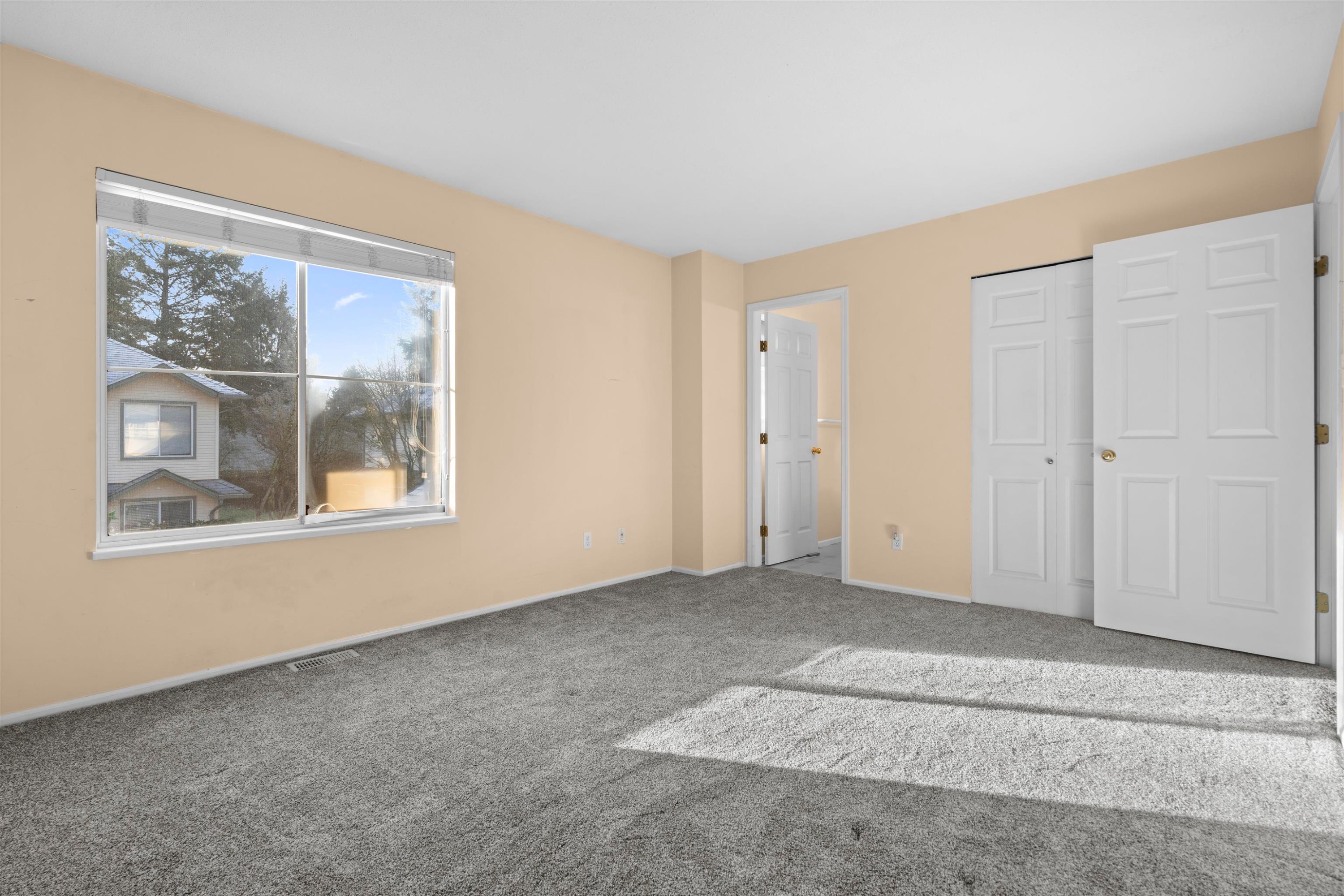 125-8655 King George Boulevard, Surrey, BC