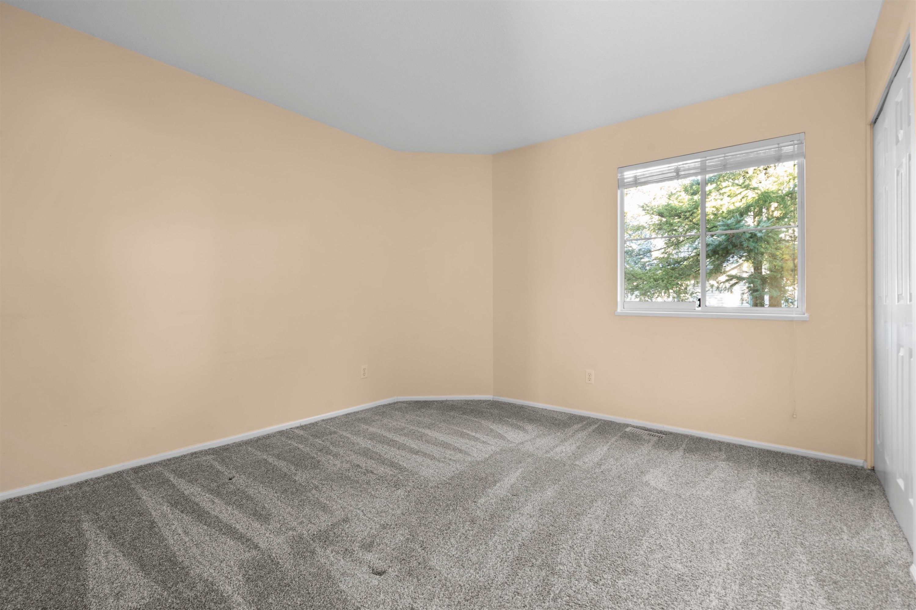 125-8655 King George Boulevard, Surrey, BC