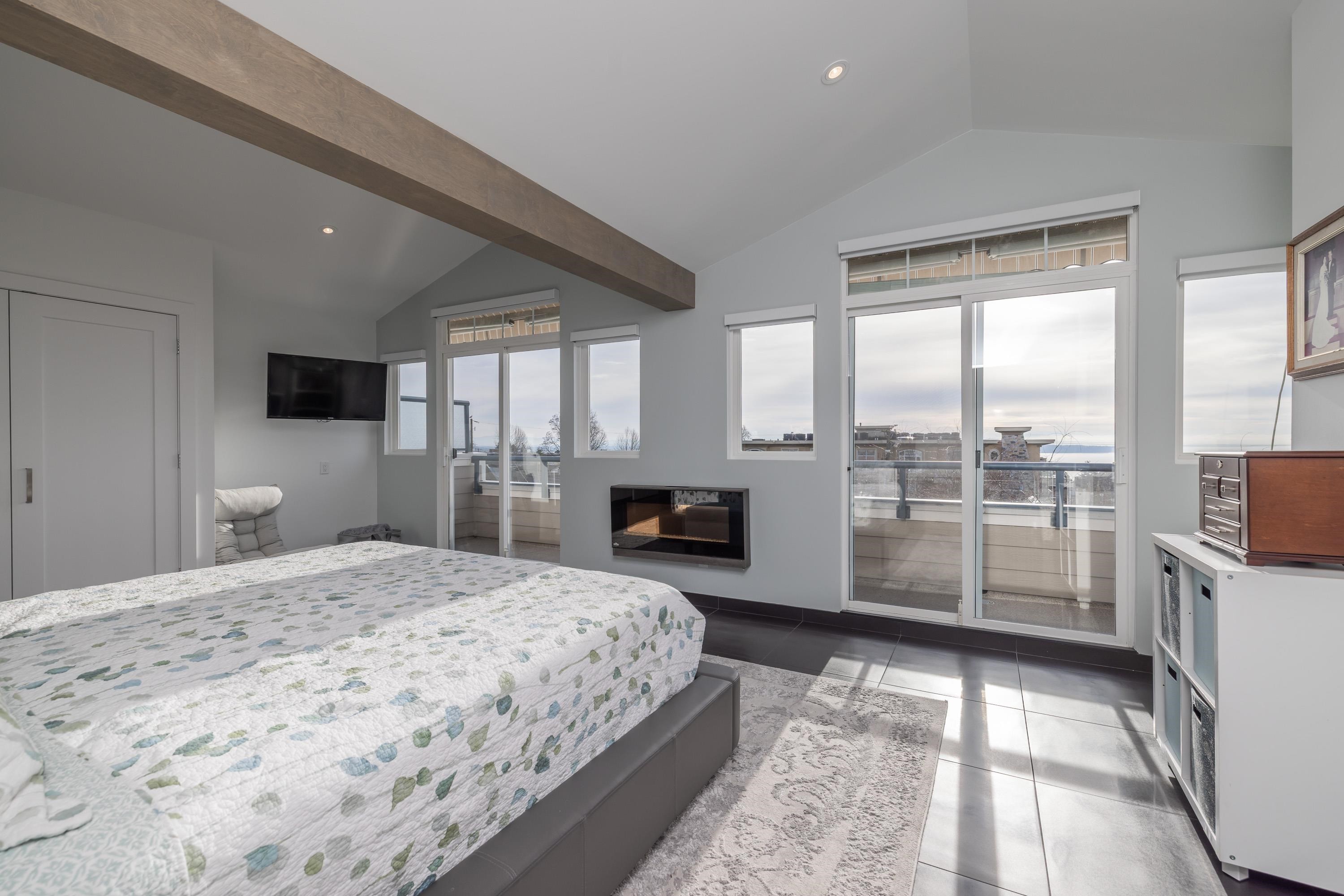 7-15161 Prospect Avenue, White Rock, BC