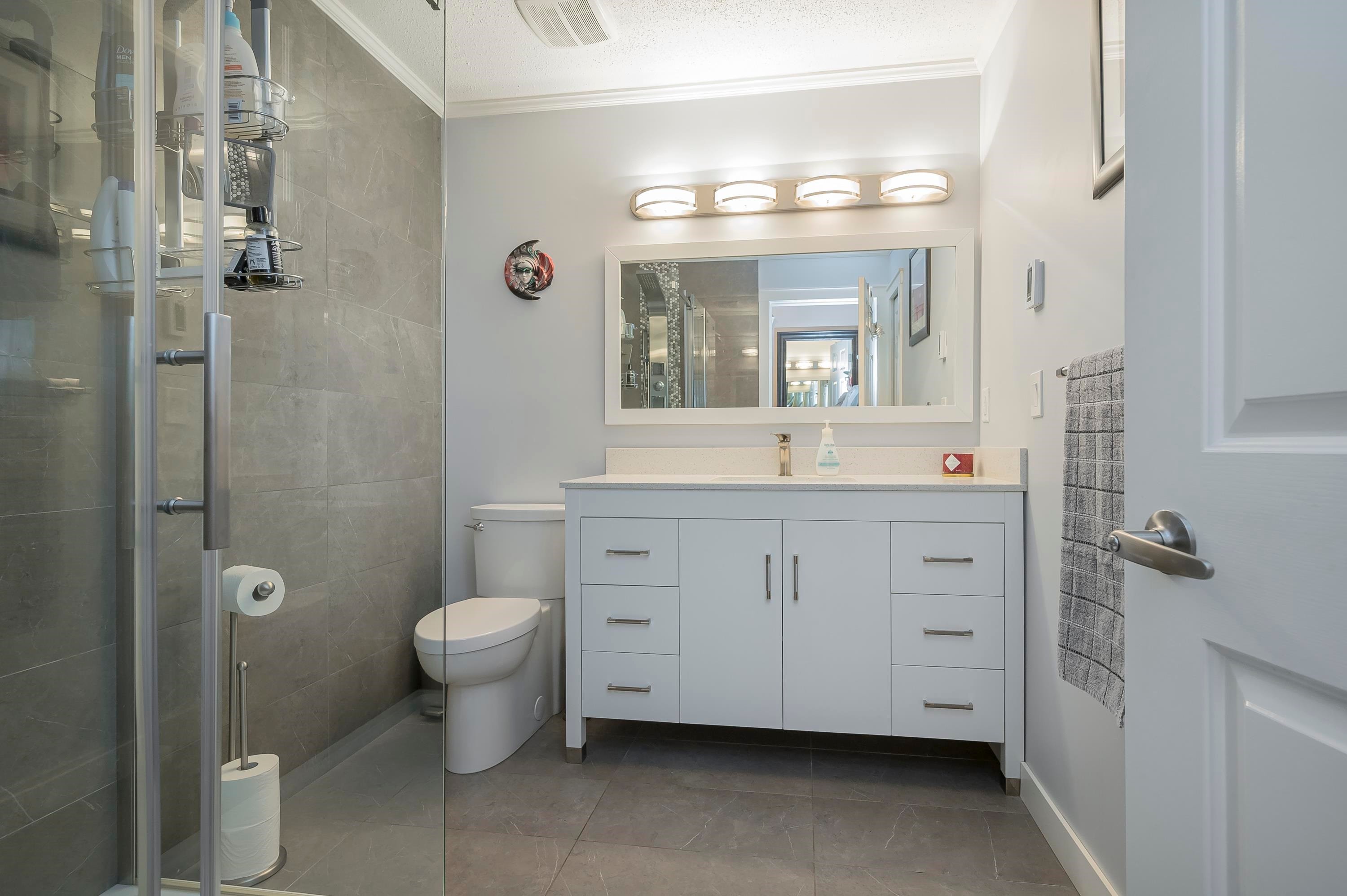 17-10038 150 Street, Surrey, BC