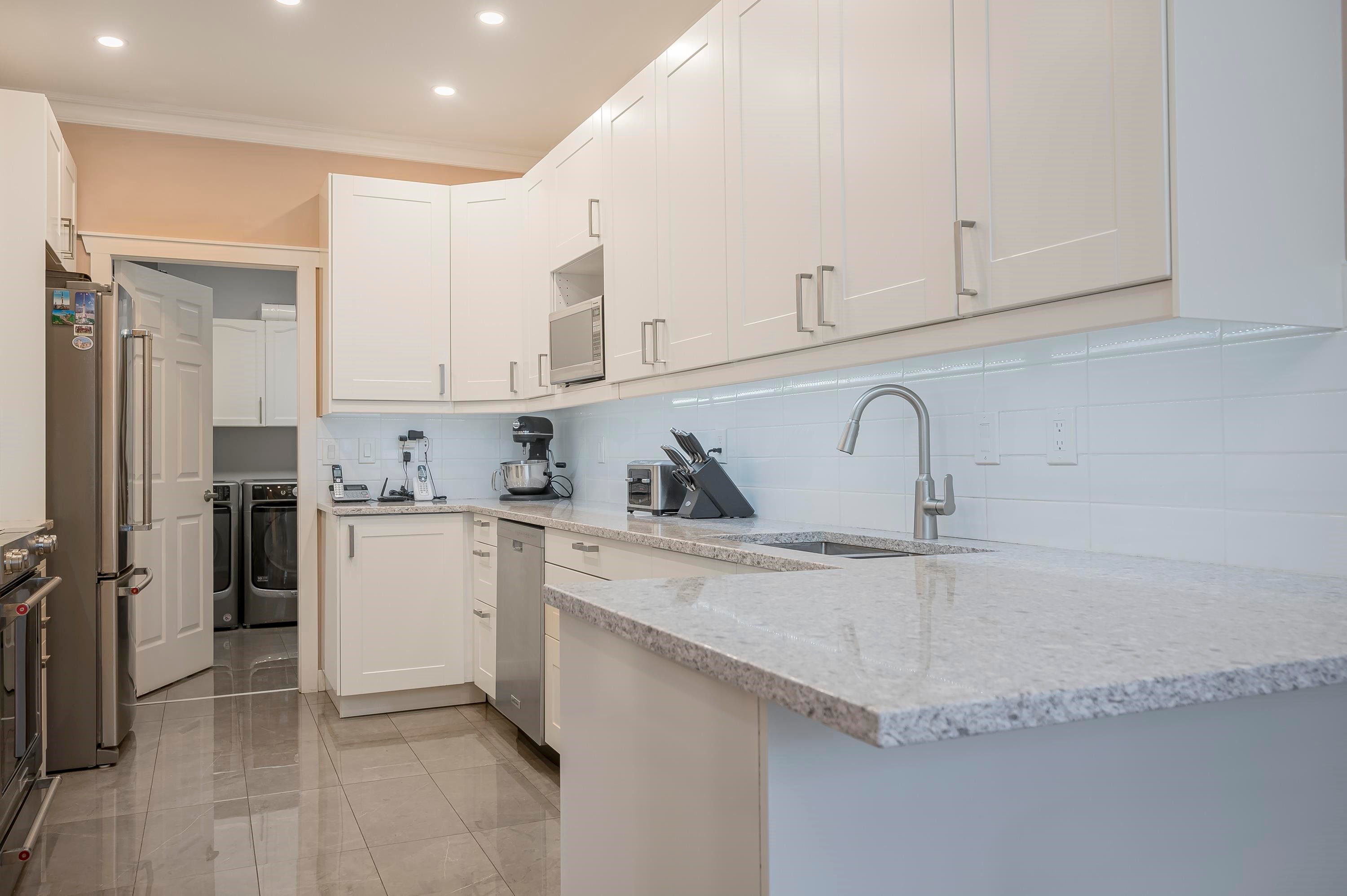 17-10038 150 Street, Surrey, BC