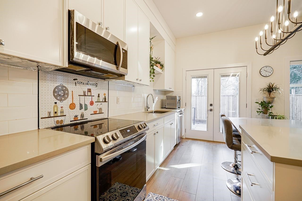 17-5960 142 Street, Surrey, BC