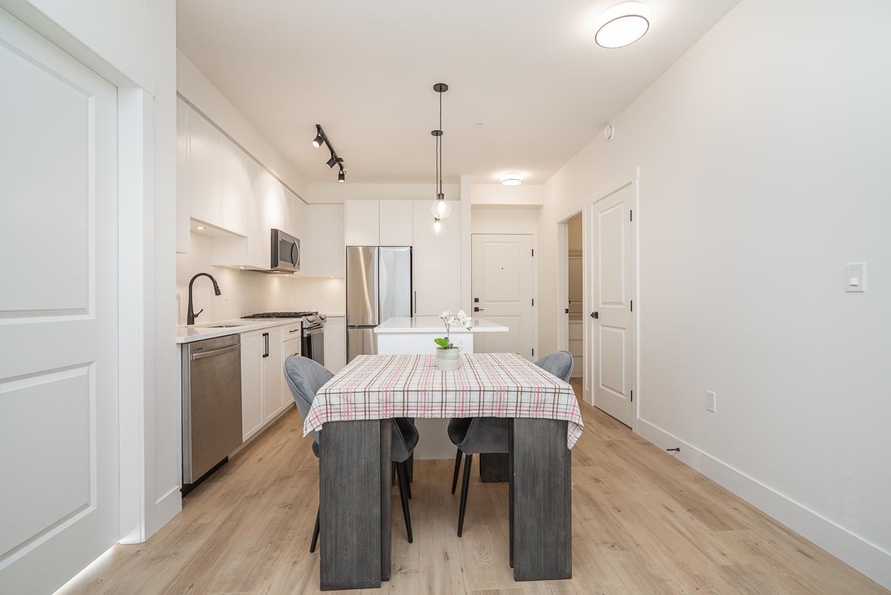 209-7506 199A Street, Langley, BC