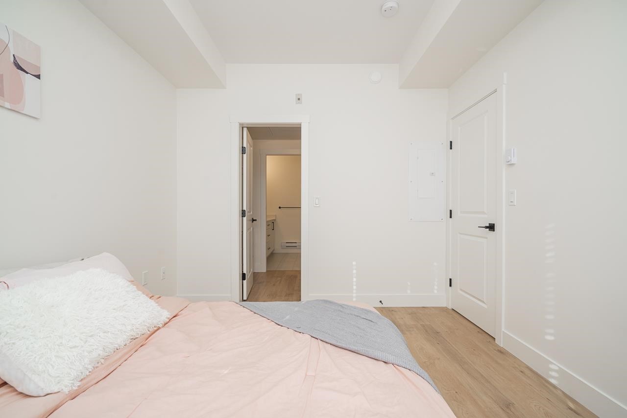 209-7506 199A Street, Langley, BC