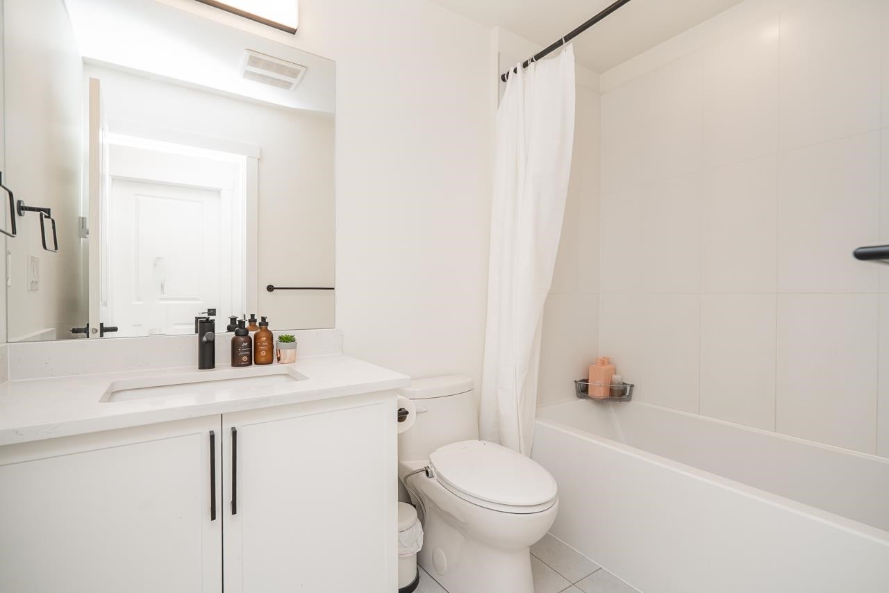 209-7506 199A Street, Langley, BC