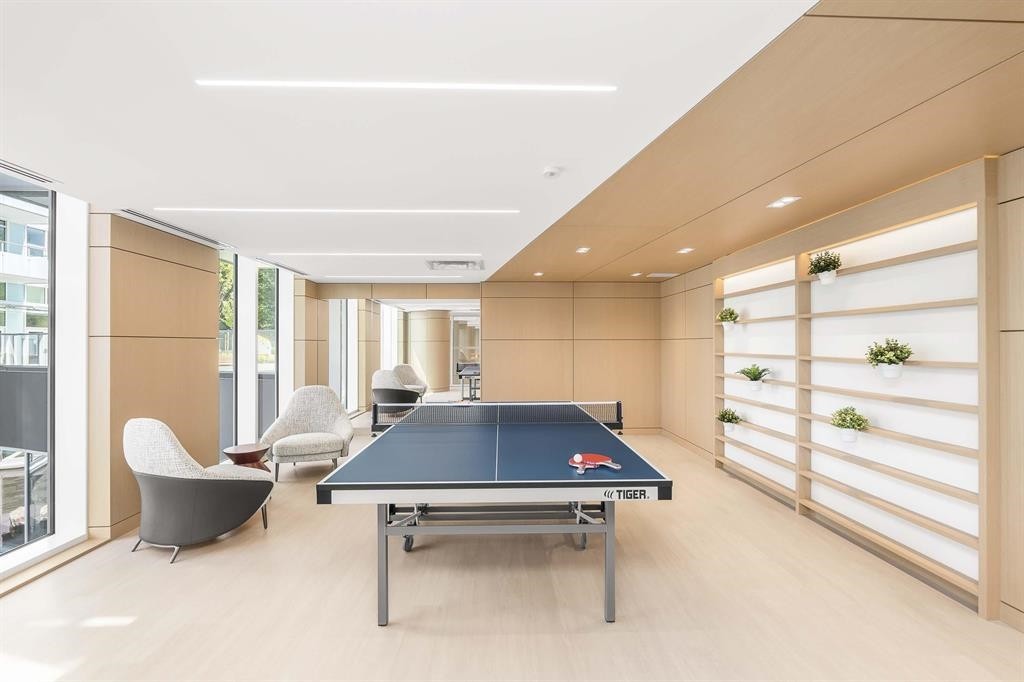 1410-13768 100 Avenue, Surrey, BC