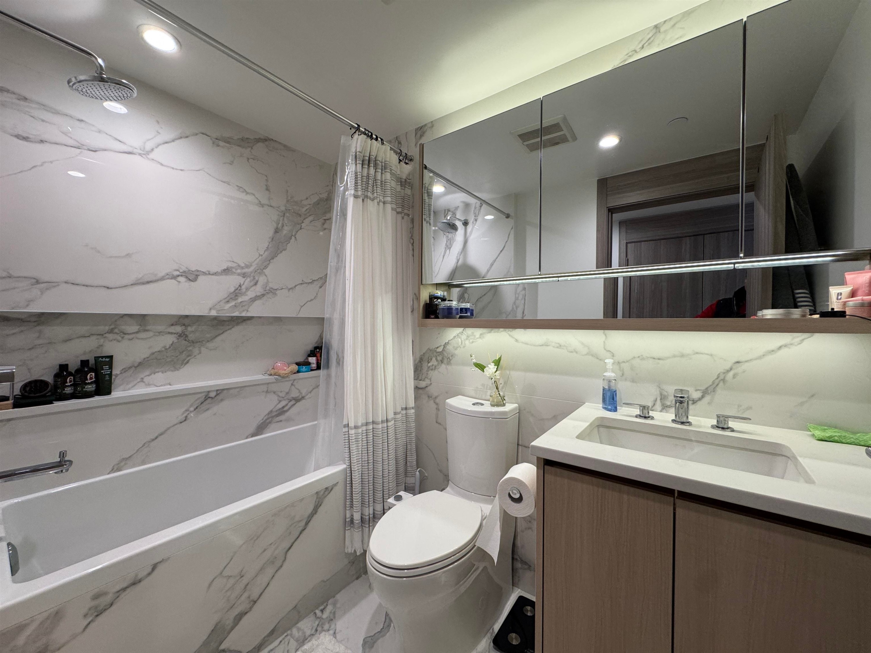 1410-13768 100 Avenue, Surrey, BC