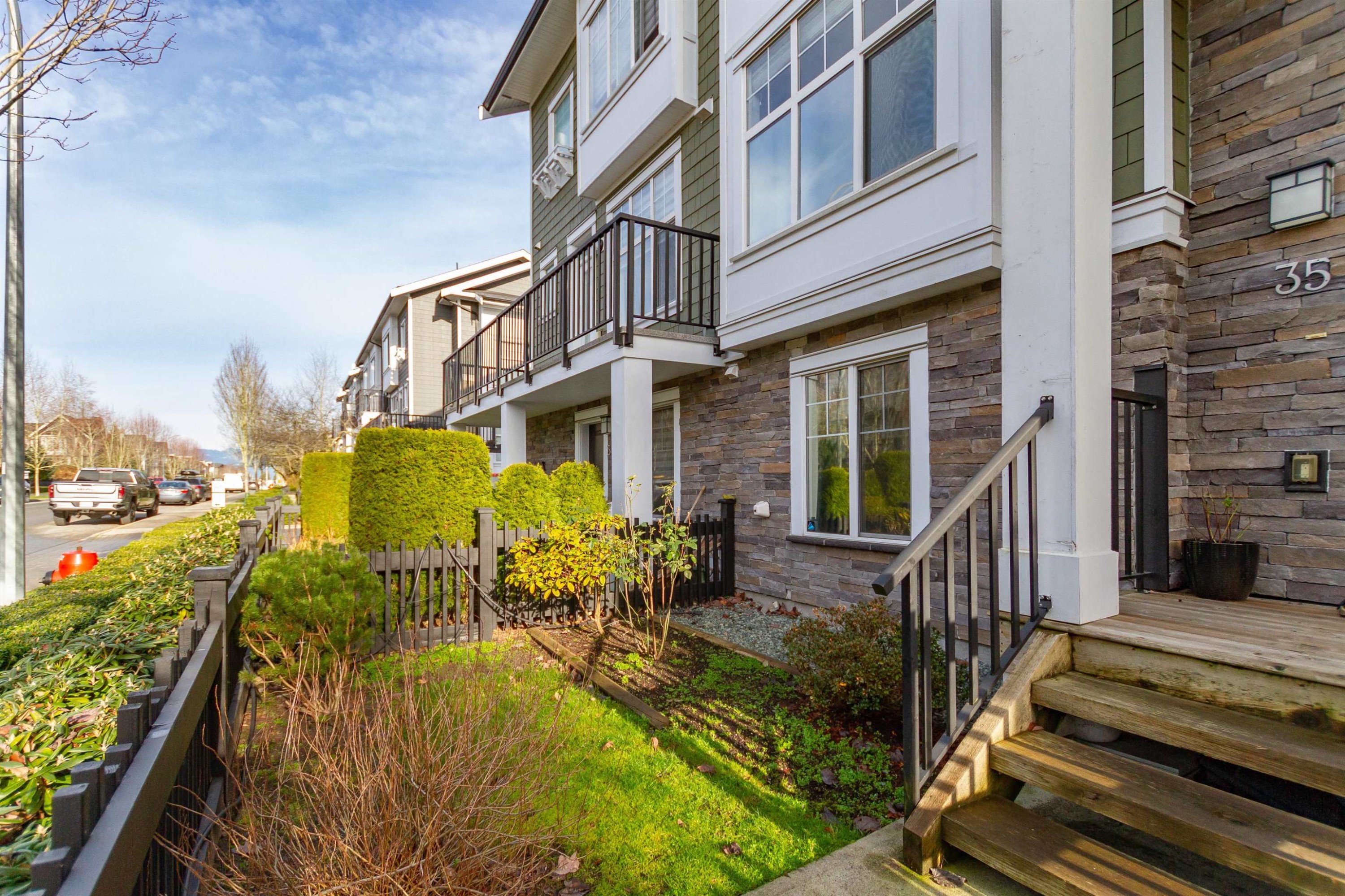 35-7686 209 Street, Langley, BC