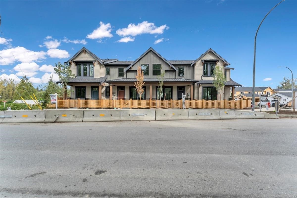 20487 74B Avenue, Langley, BC