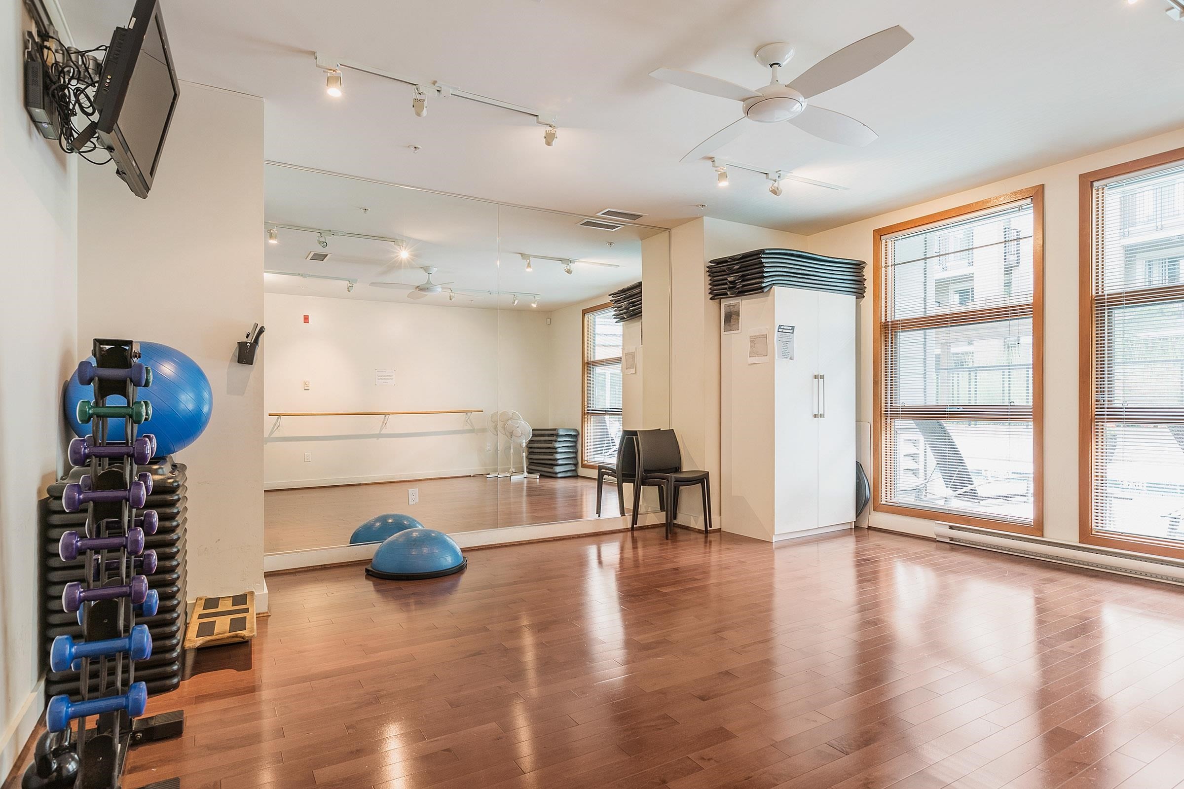 122-6671 121 Street, Surrey, BC