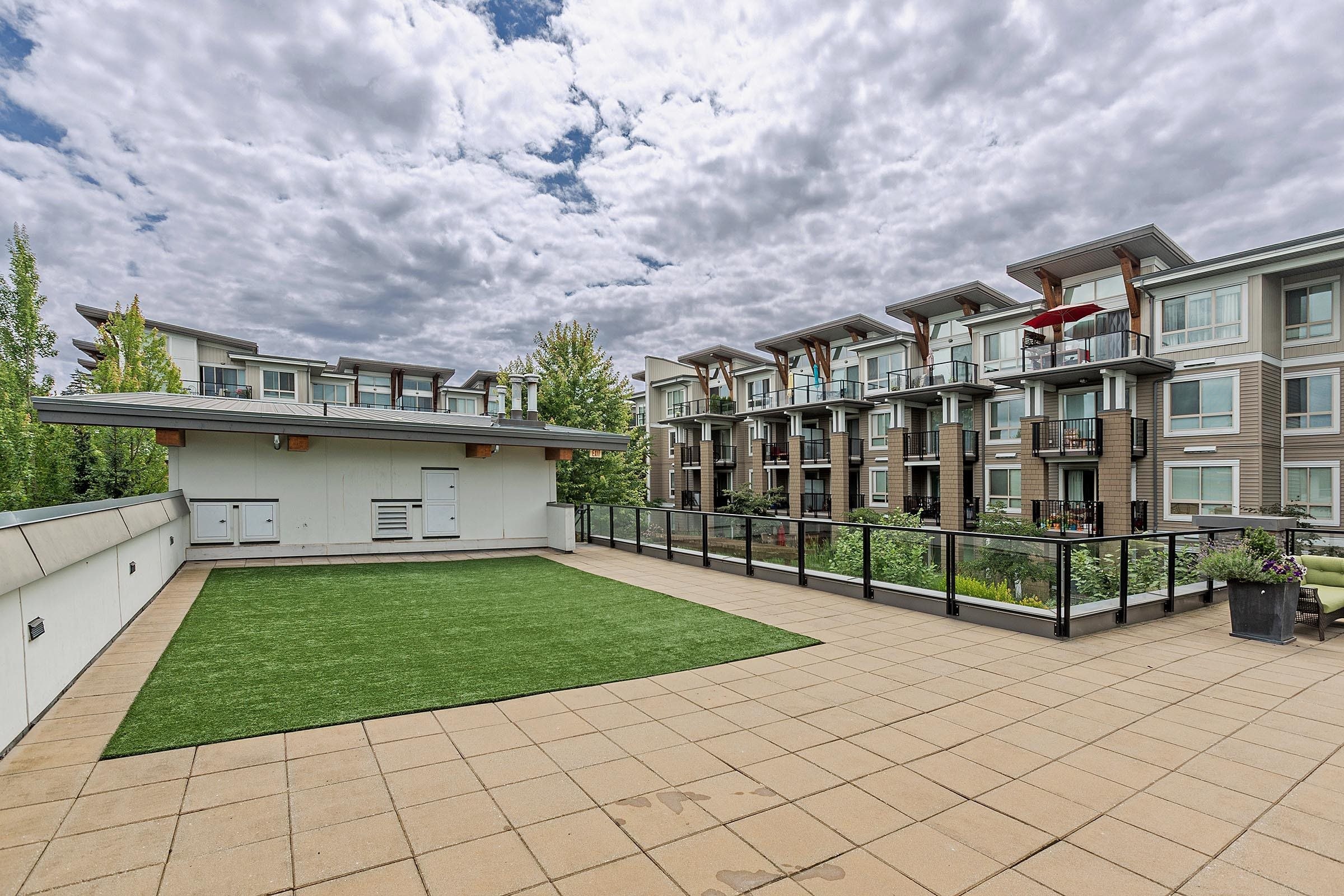 122-6671 121 Street, Surrey, BC