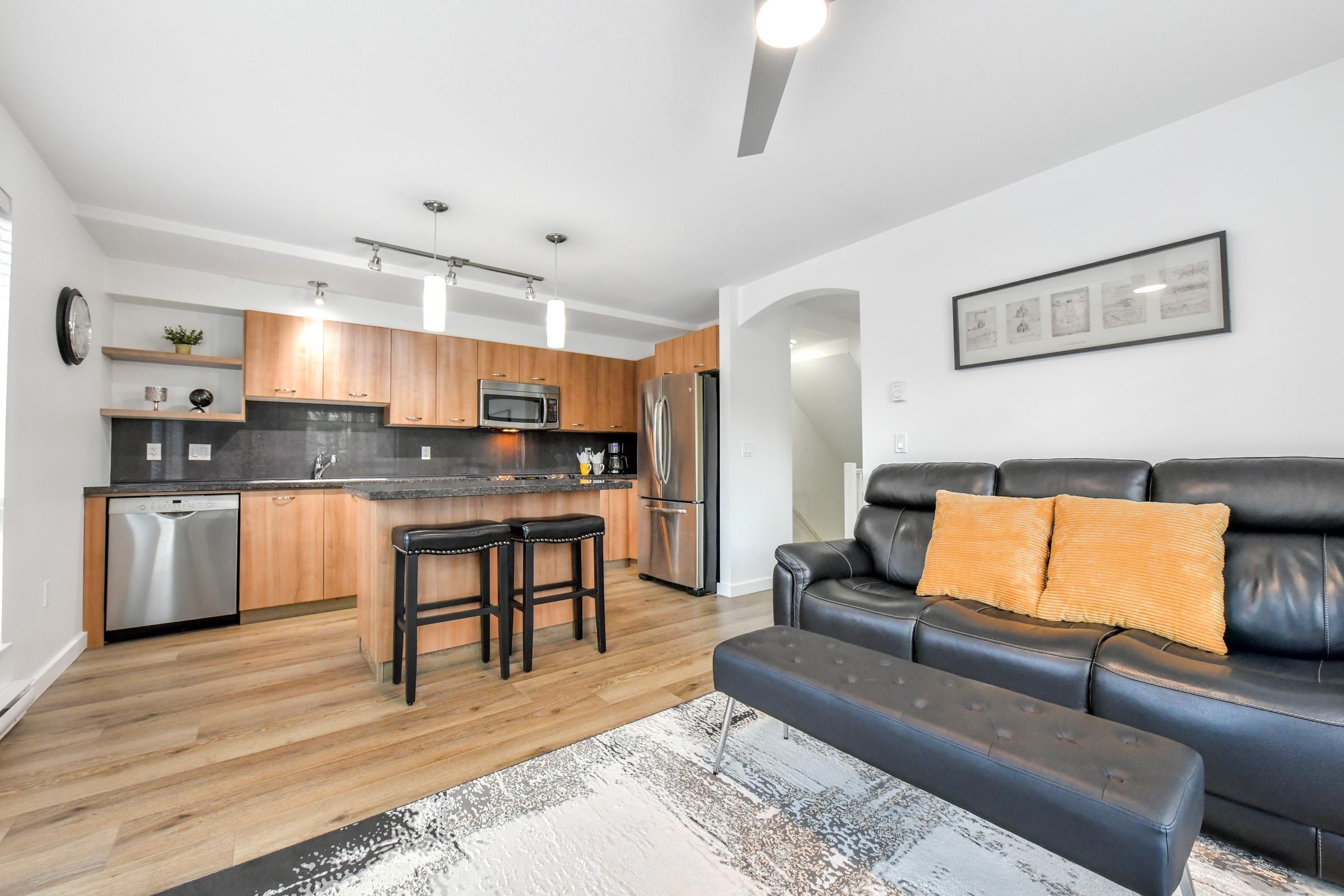 122-6671 121 Street, Surrey, BC