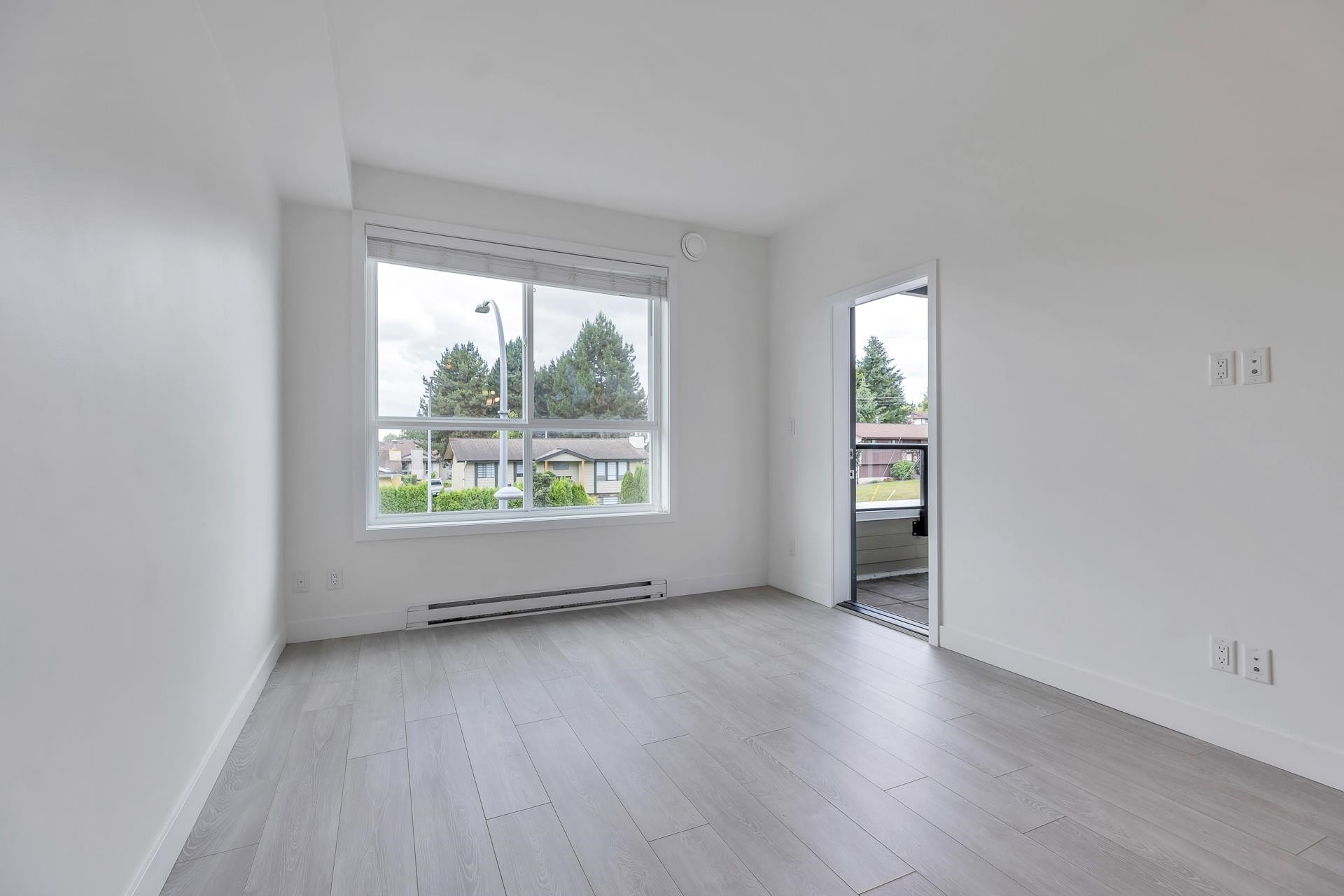 204-19567 64 Avenue, Surrey, BC