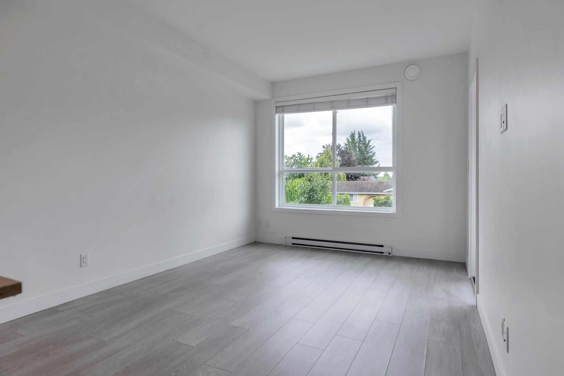 204-19567 64 Avenue, Surrey, BC