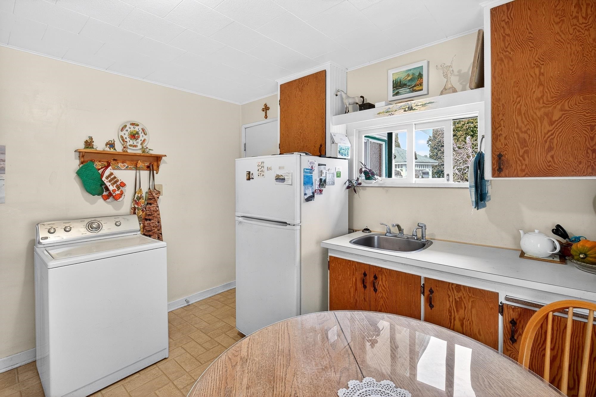 18753 60 Avenue, Surrey, BC