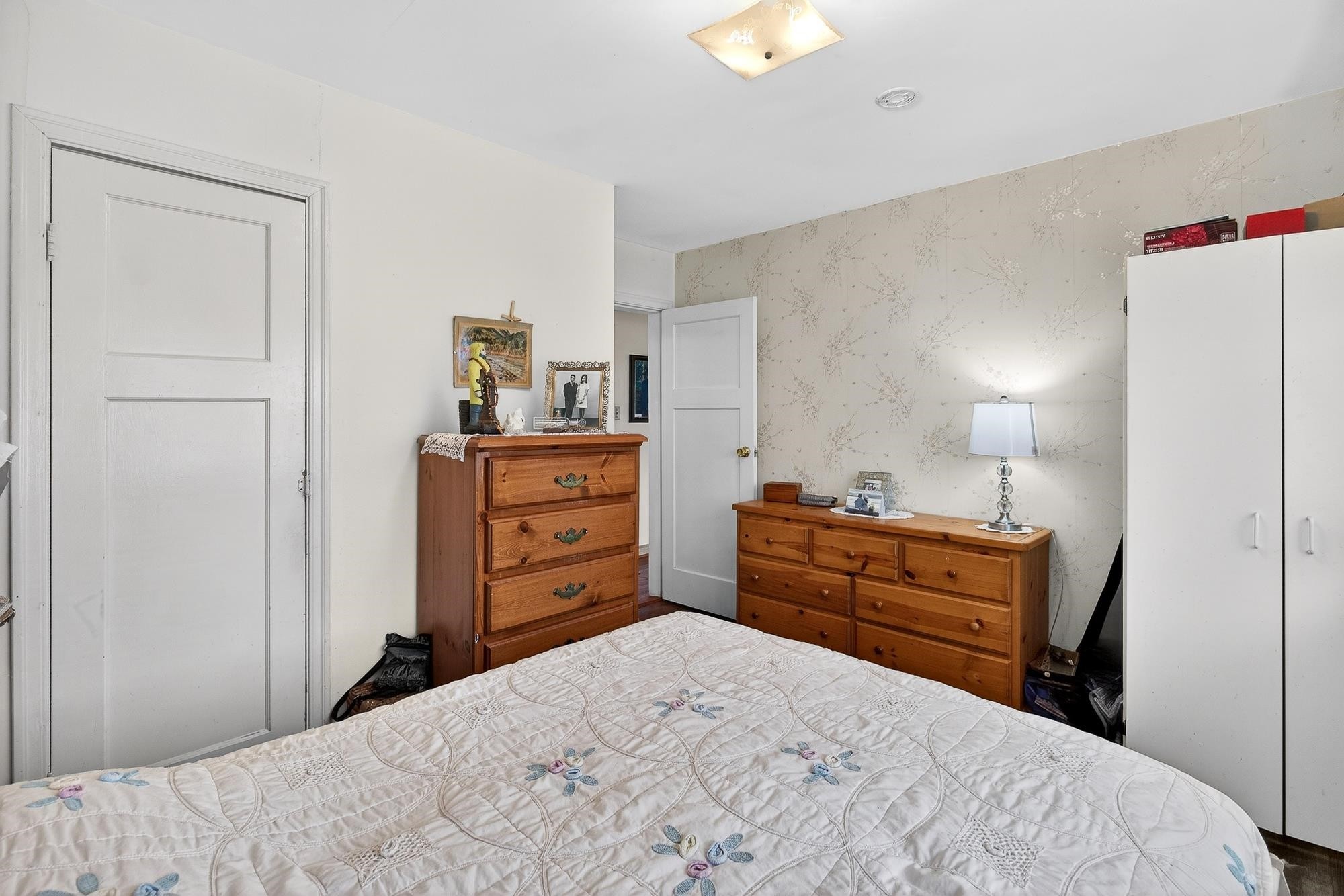 18753 60 Avenue, Surrey, BC