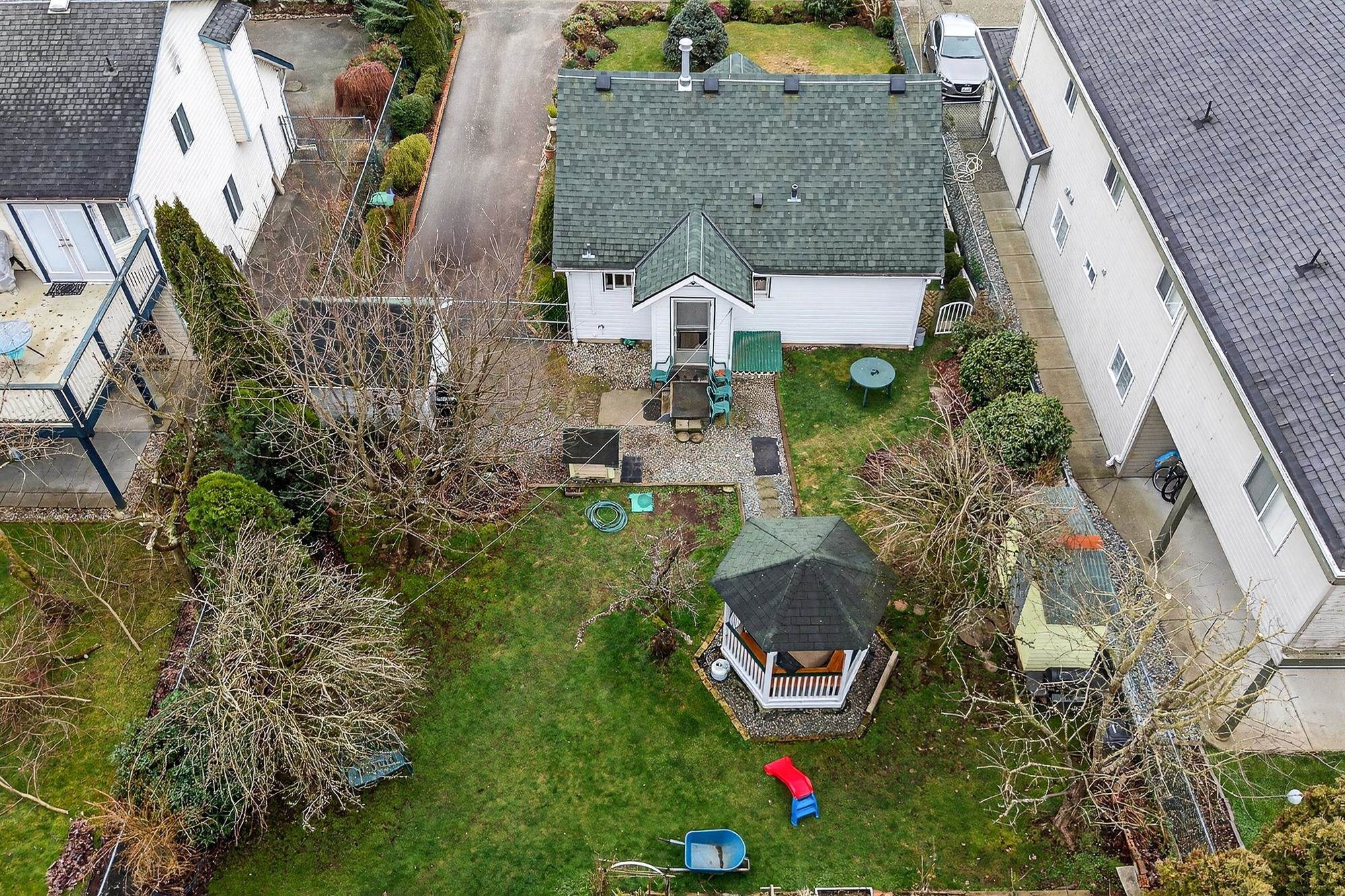 18753 60 Avenue, Surrey, BC