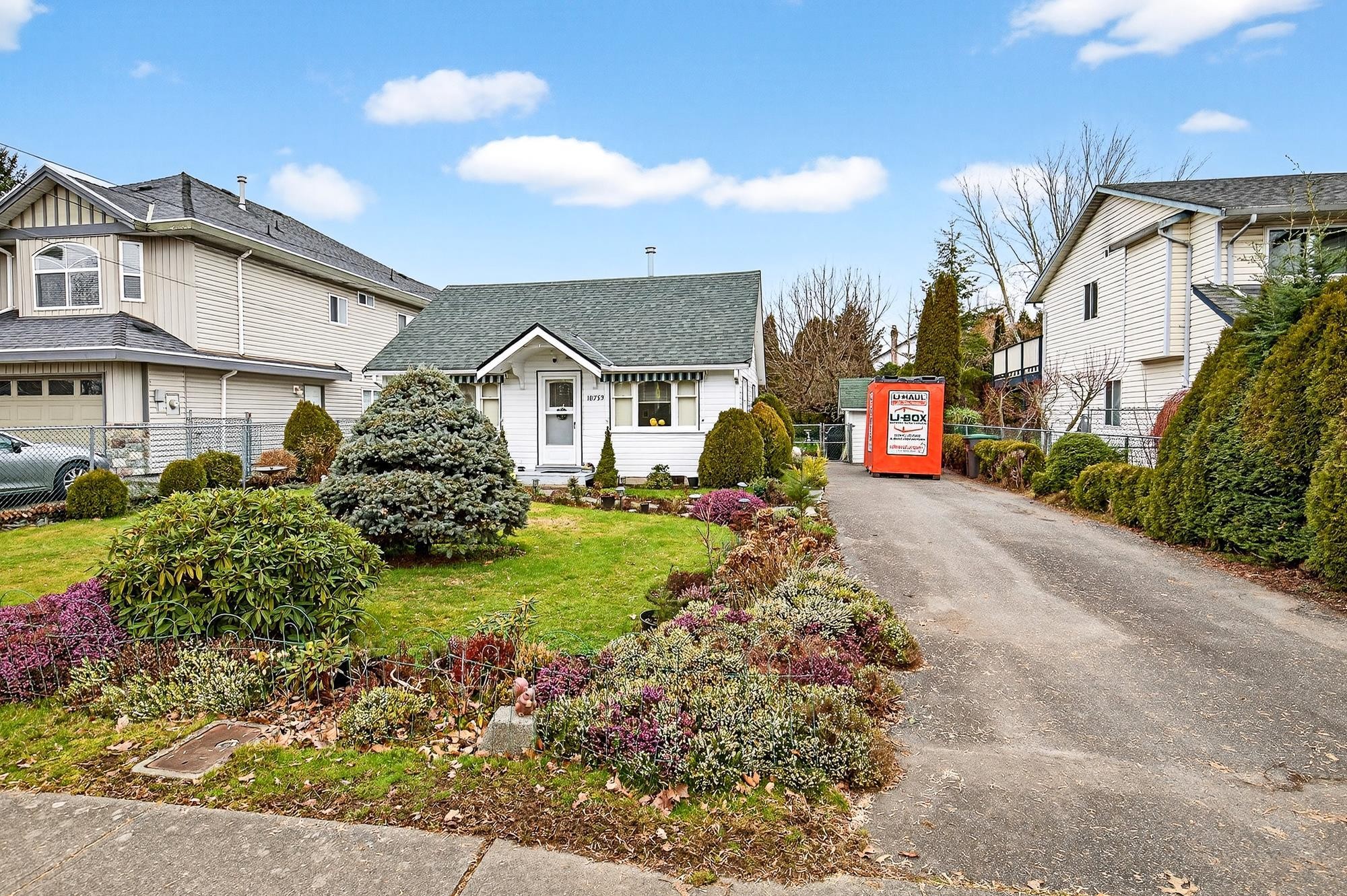 18753 60 Avenue, Surrey, BC