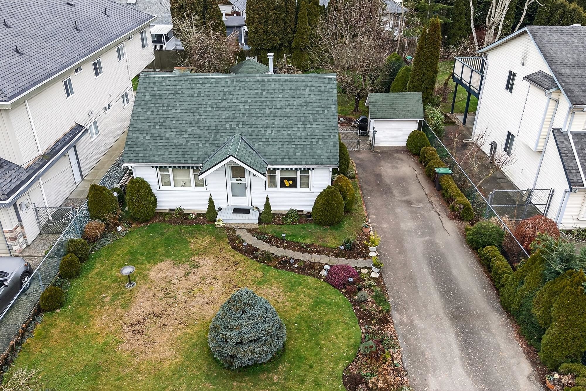 18753 60 Avenue, Surrey, BC