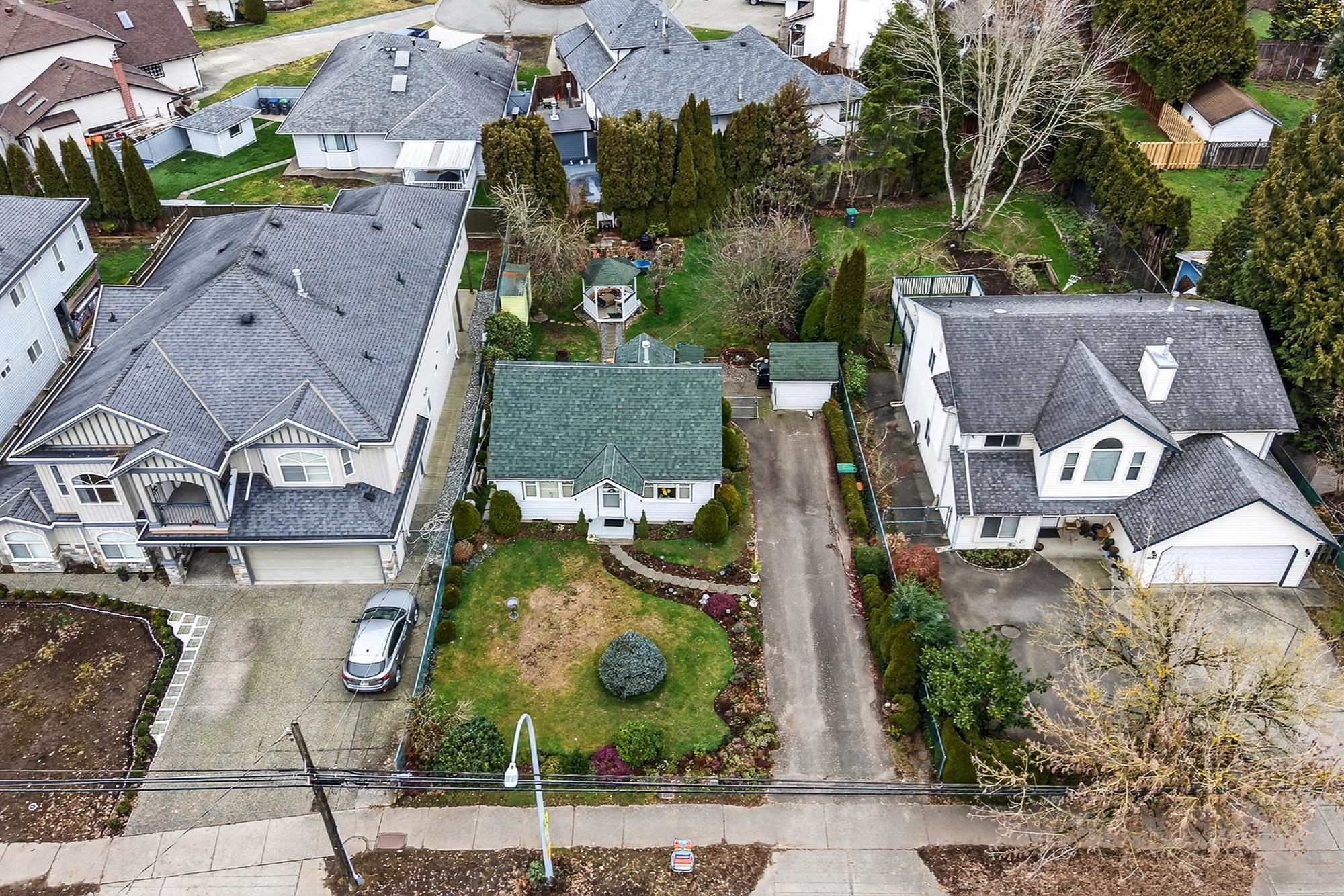 18753 60 Avenue, Surrey, BC