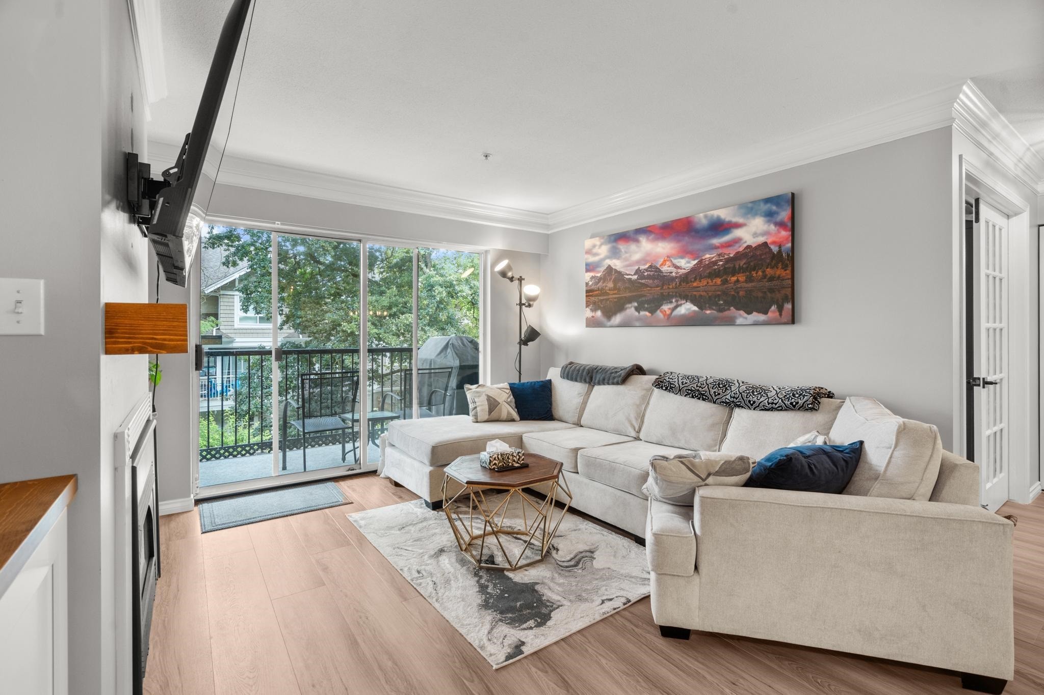 208-20881 56 Avenue, Langley, BC