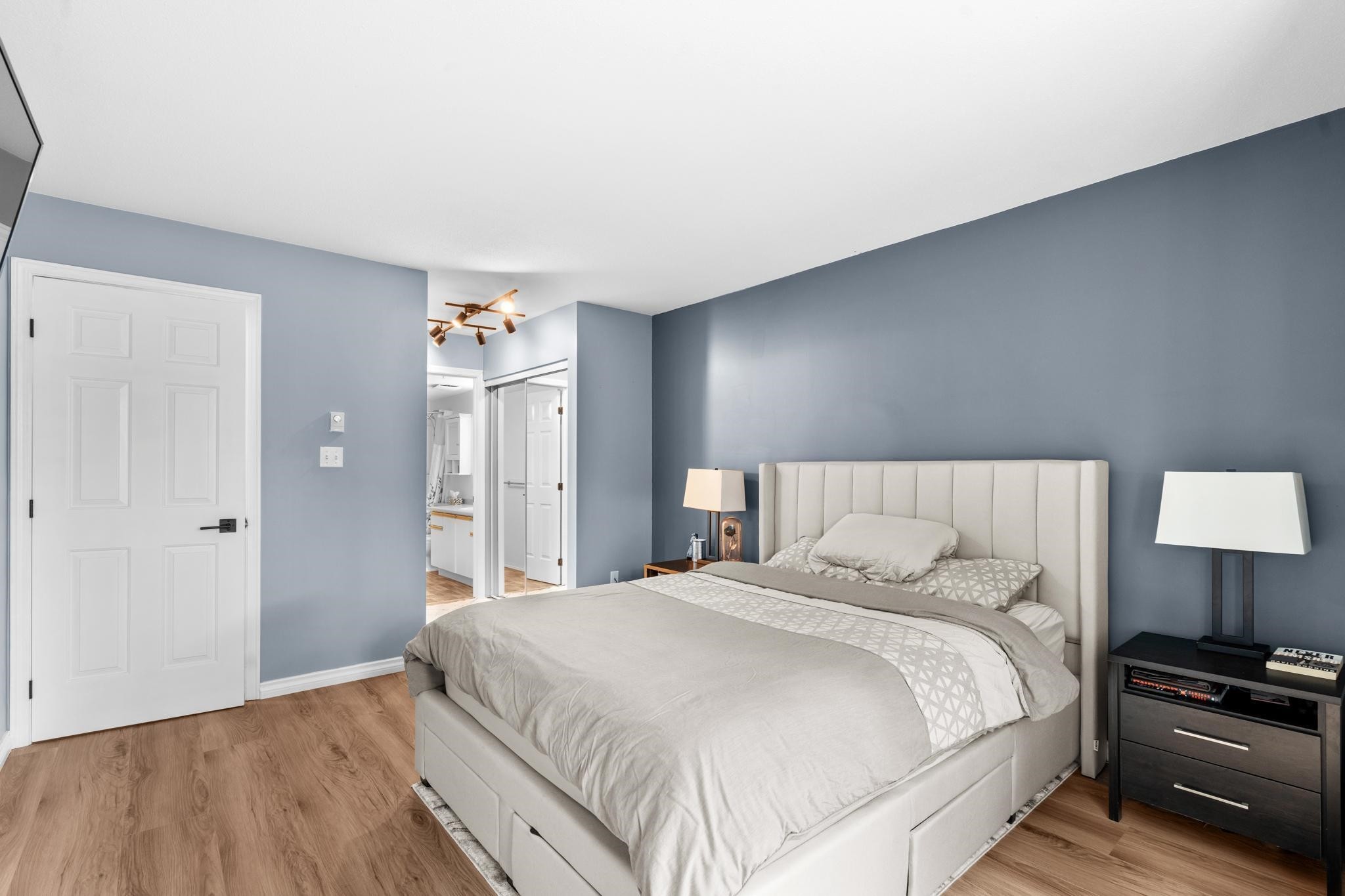 208-20881 56 Avenue, Langley, BC