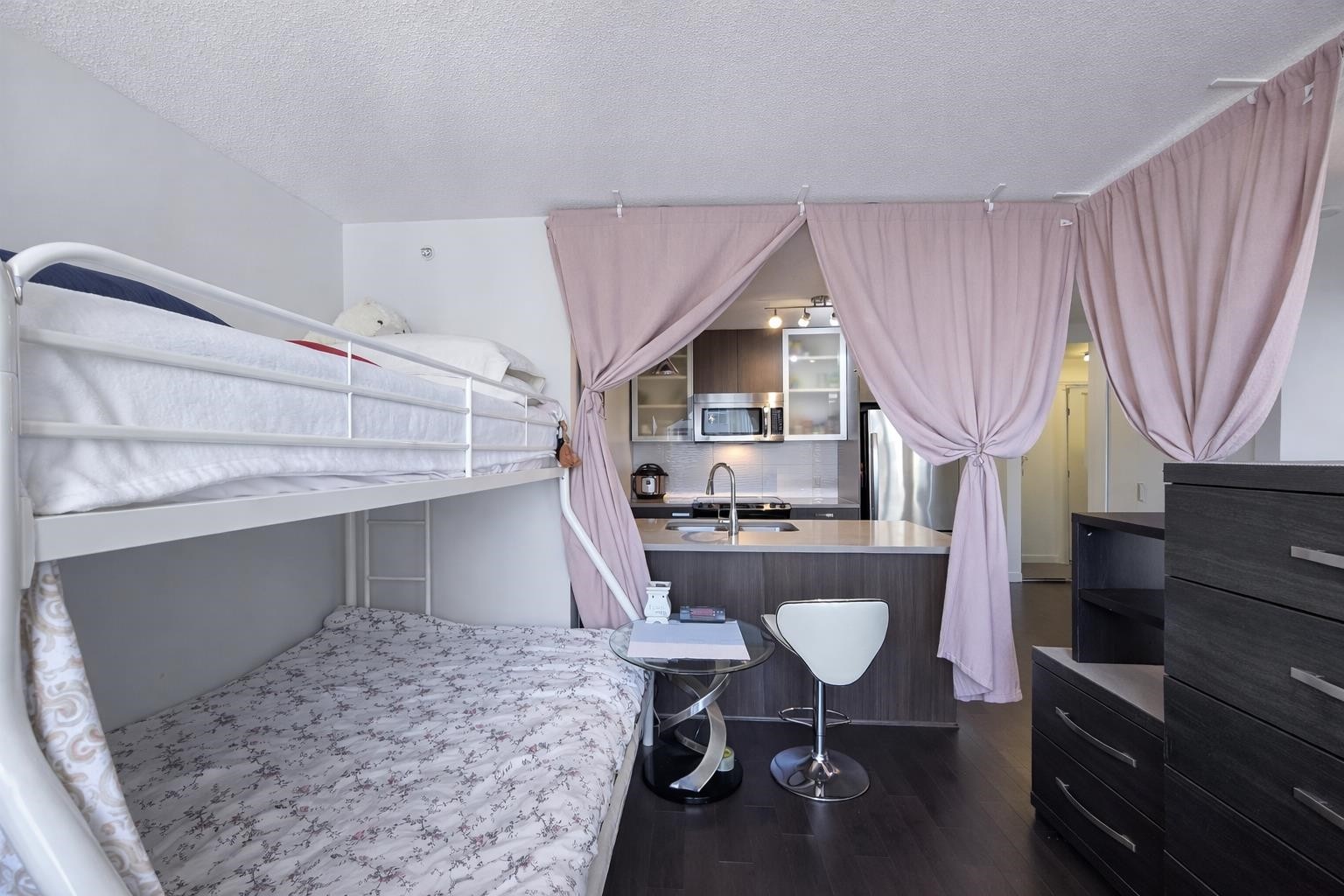 1508-13325 102A, Surrey, BC