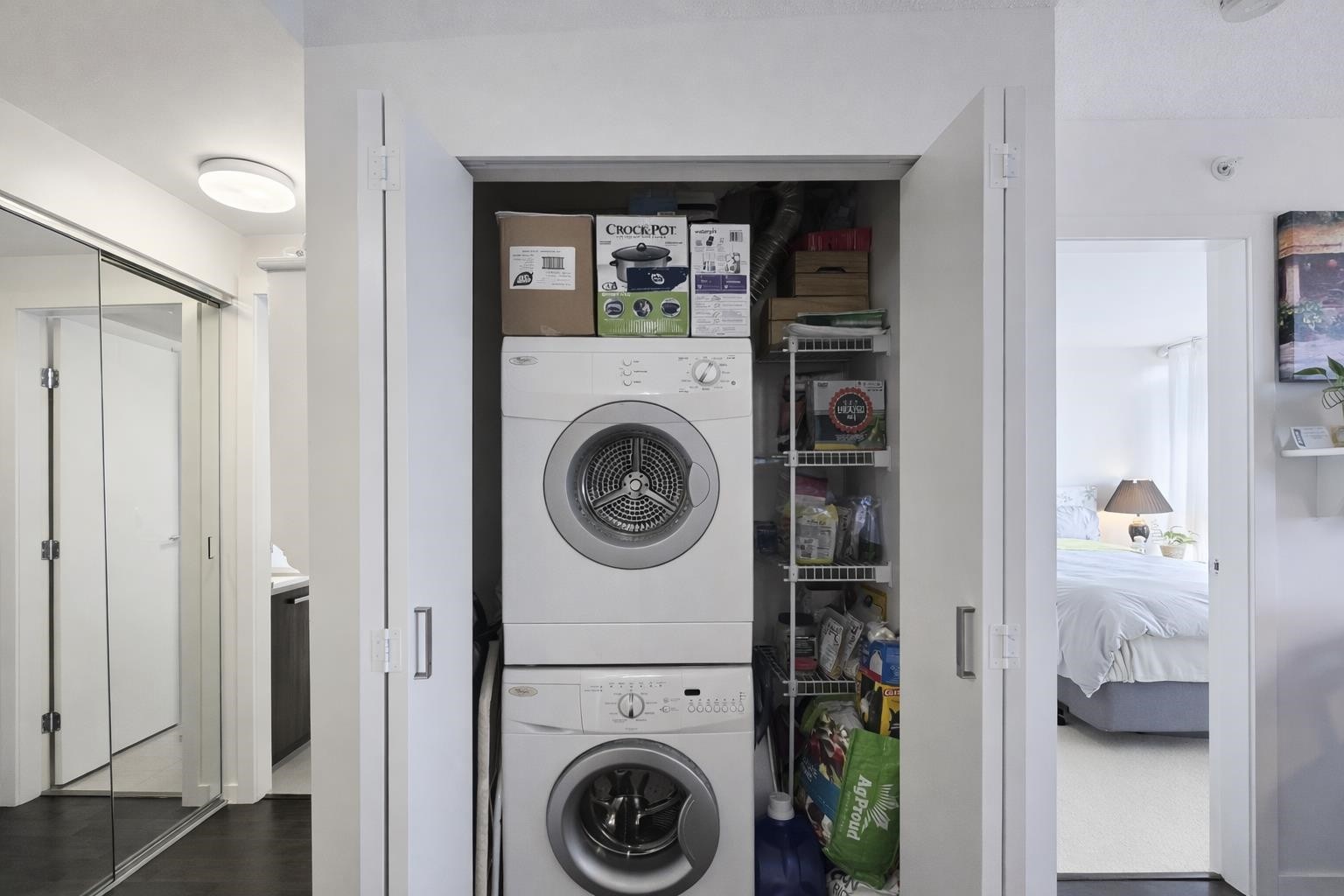 1508-13325 102A, Surrey, BC