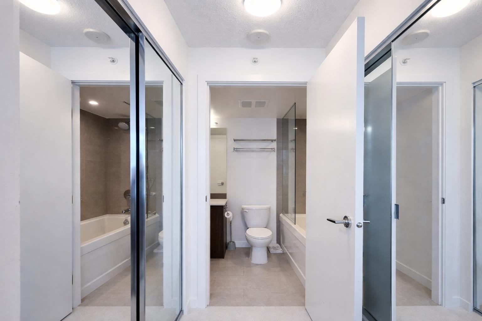 1508-13325 102A, Surrey, BC