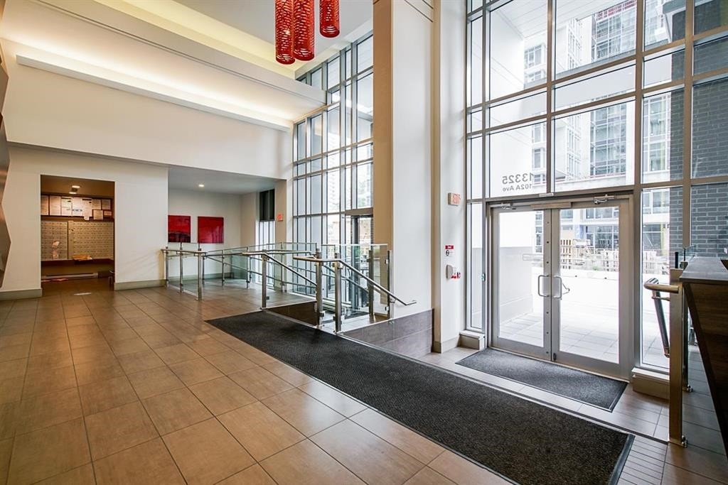 808-13325 102A Avenue, Surrey, BC