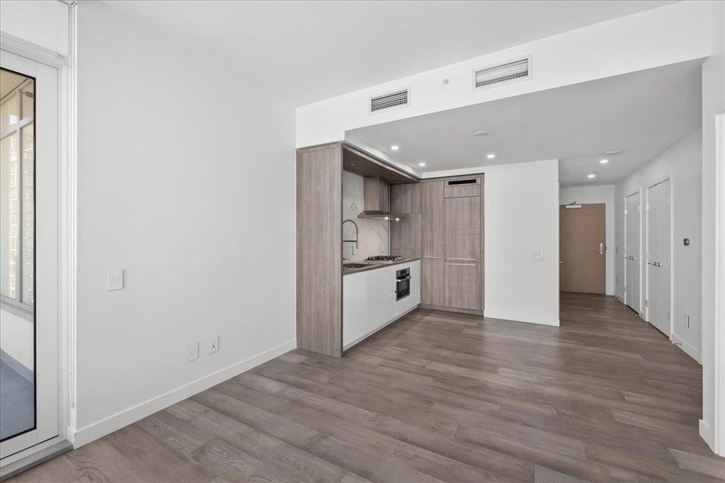 902-1441 Johnston Road, White Rock, BC